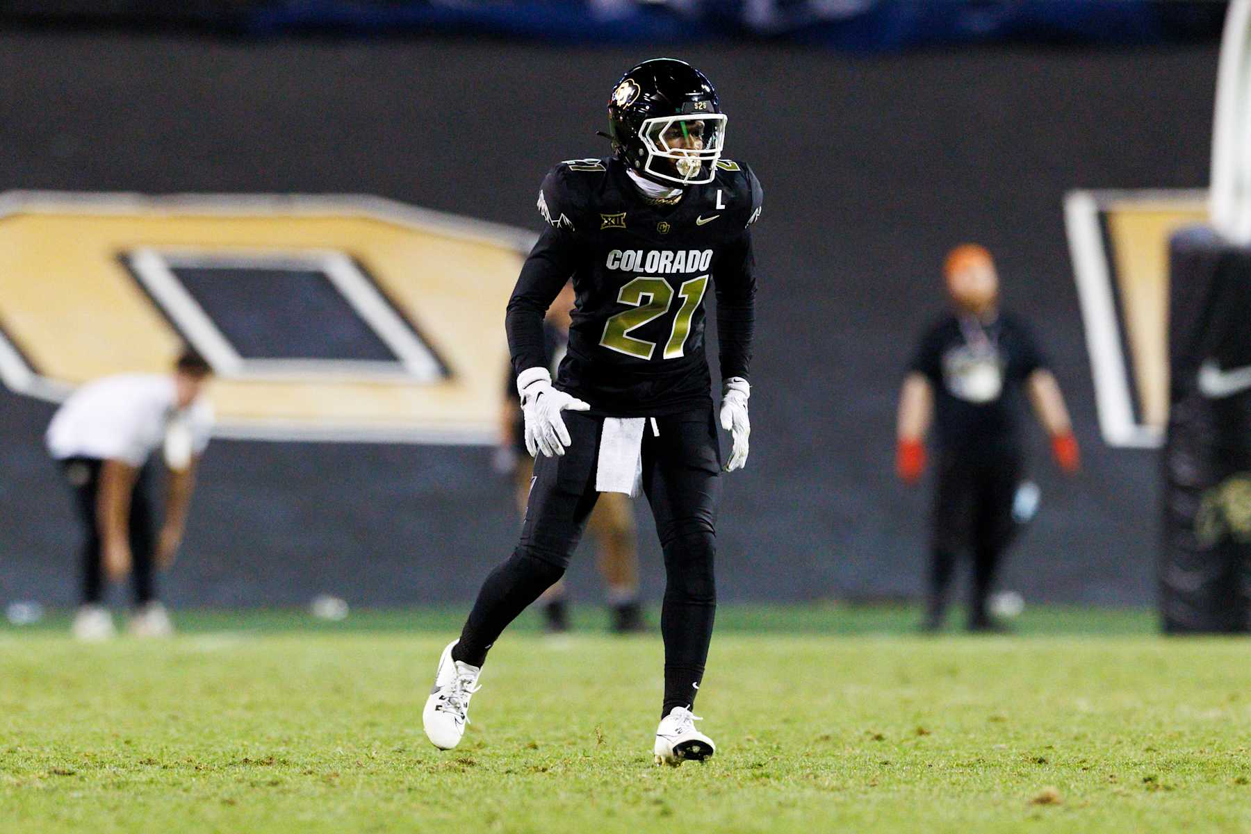 BOULDER, COLORADO - AUGUST 29: Shilo Sanders #21 of the Colorado Buffaloes defends in coverage during a game against North Dakota State Bison at Folsom Field on August 29, 2024 in Boulder, Colorado. (Photo by Ric Tapia/Getty Images)