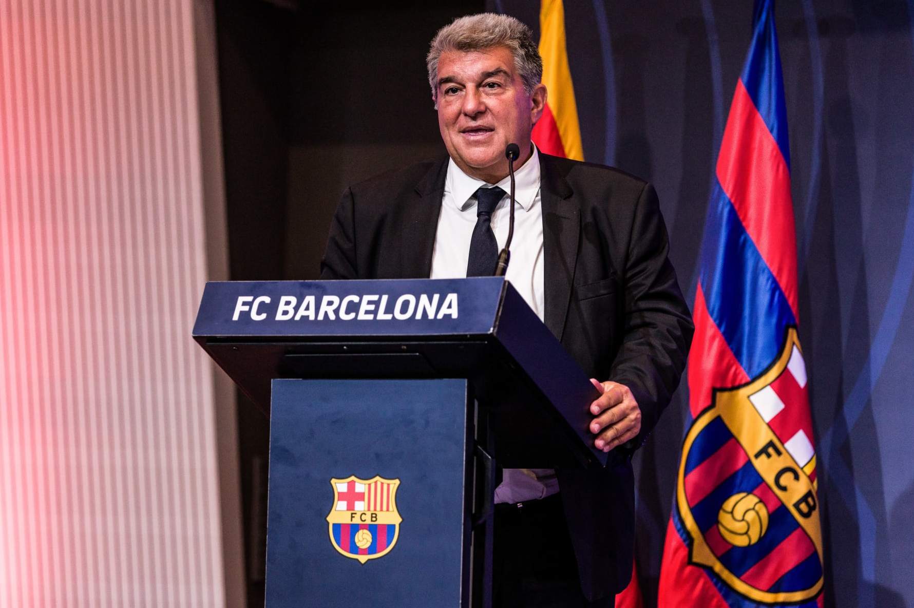 BARCELONA, SPAIN - SEPTEMBER 14: Joan Laporta, President of Fc Barcelona, attends during the presentation of Dario Bruzuela, Joel Parra, Jabari Parker and Willy Hernangomez as new players of FC Barcelona Basket at Auditori 1899 on September 14, 2023 in Barcelona, Spain. (Photo By Javier Borrego/Europa Press via Getty Images)