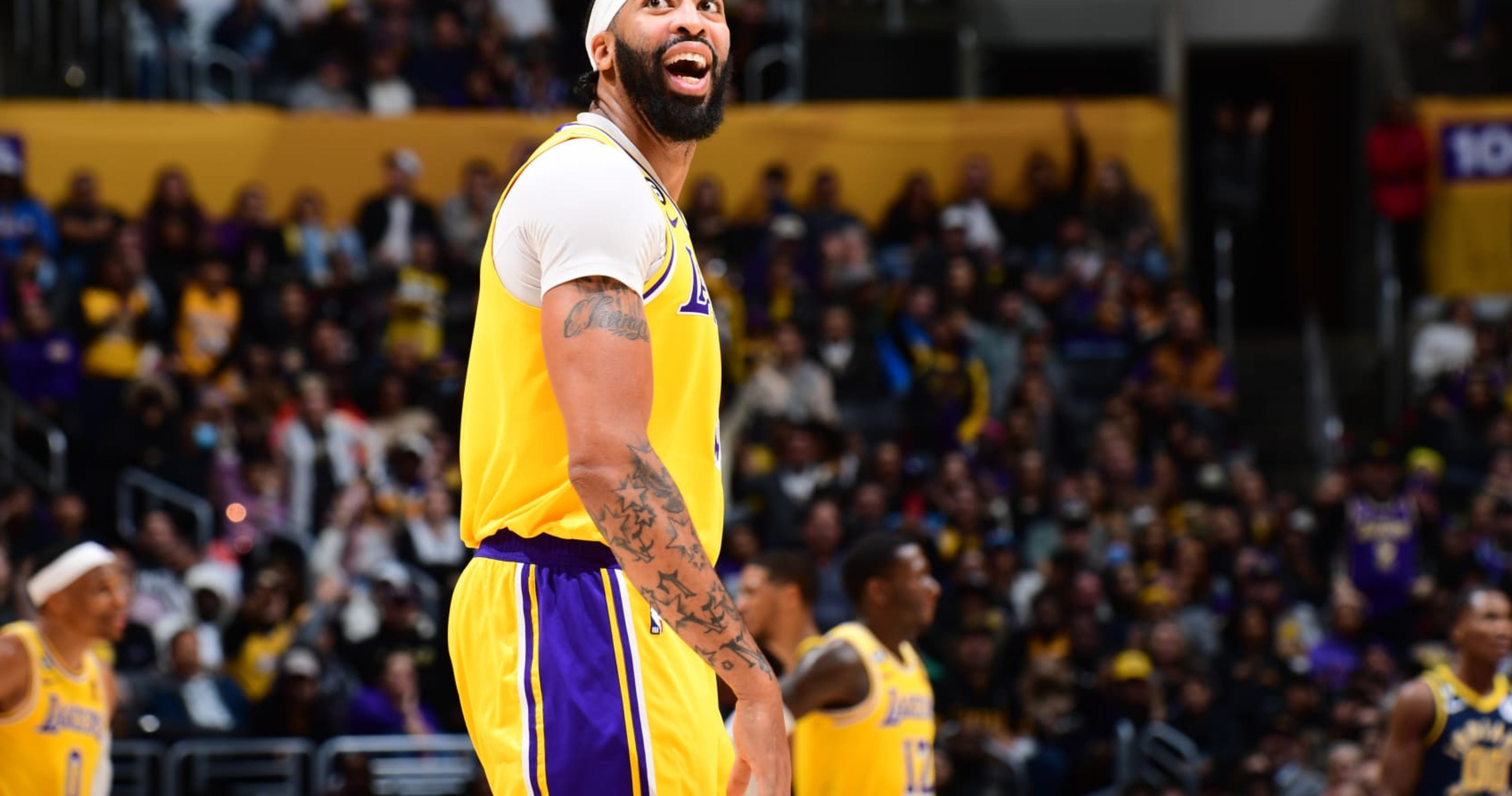 Pacers vs. Lakers: Andrew Nembhard makes winning 3-pointer at buzzer