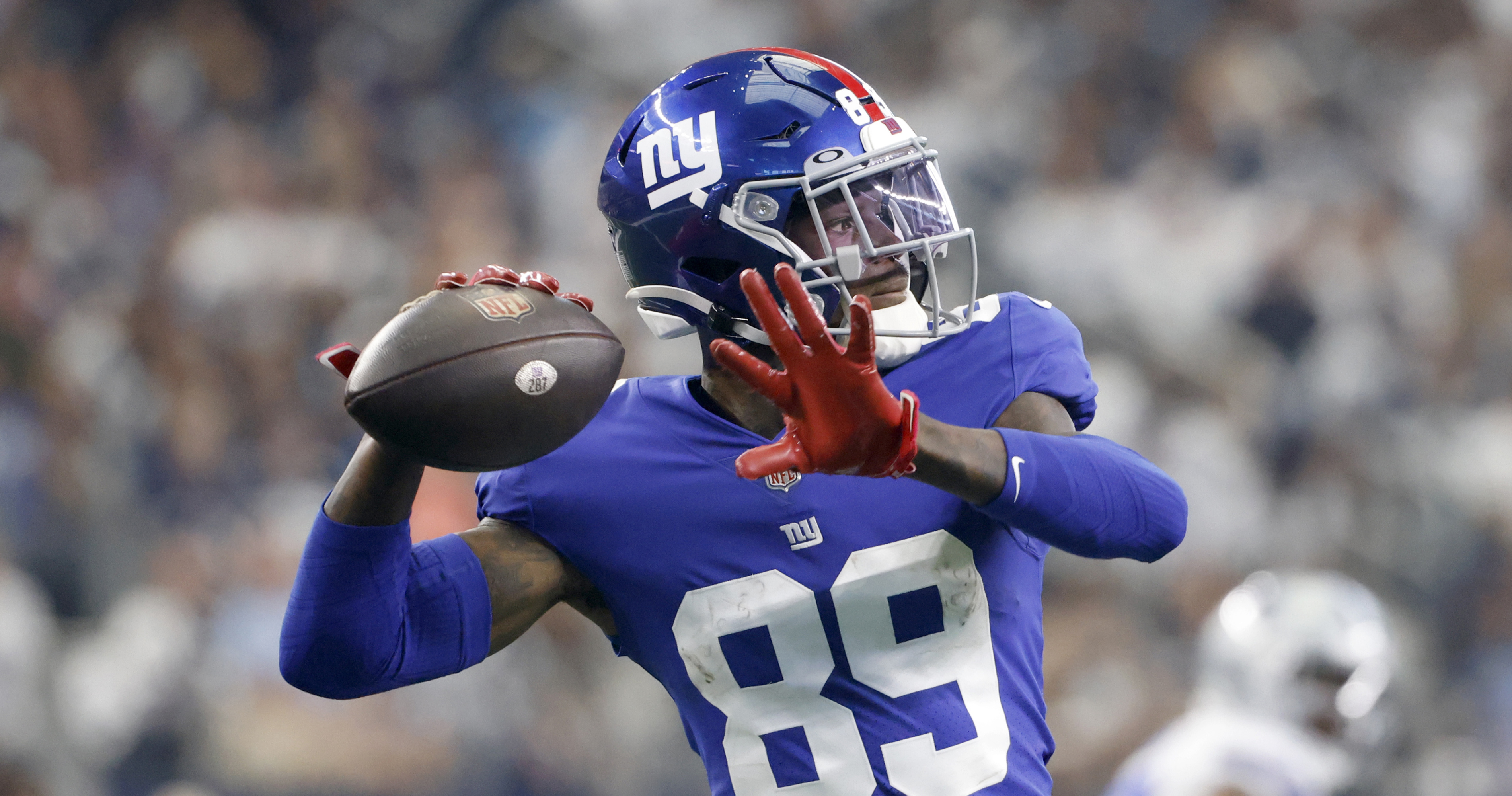 NY Giants and Kadarius Toney report for minicamp; photos and images