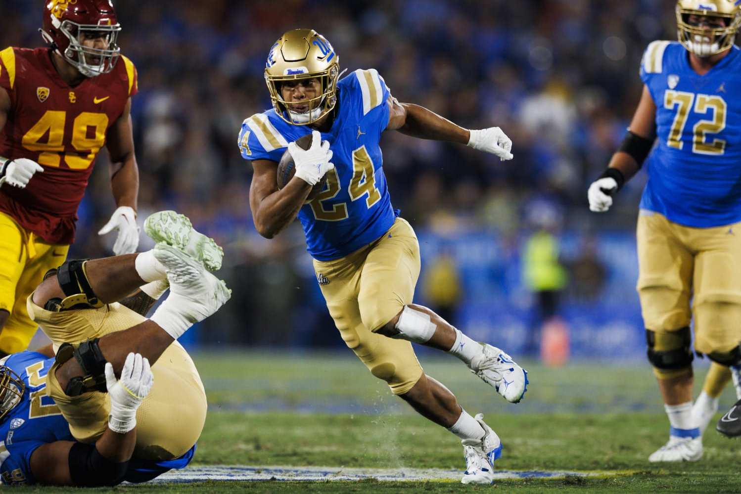 Zach Charbonnet NFL Draft 2023: Scouting Report for UCLA RB