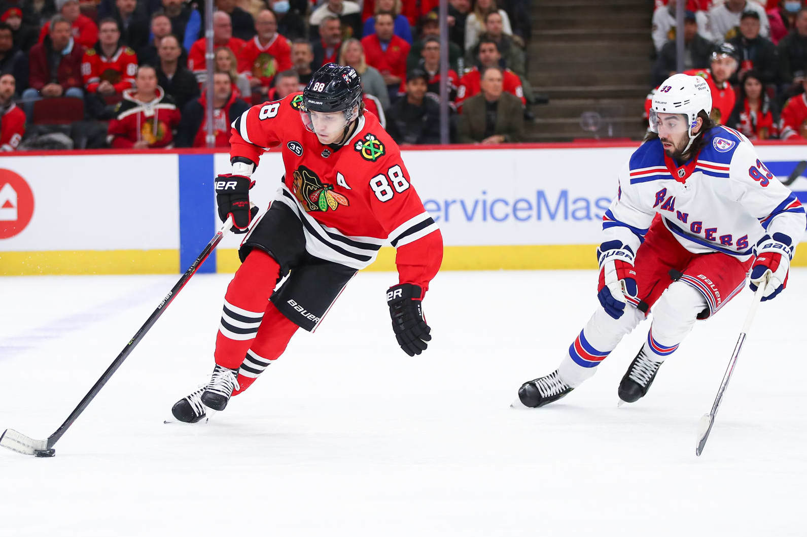 NHLPA Player Poll Names Patrick Kane the Best Stick-Handler, Second-Best  Passer in the NHL - Bleacher Nation