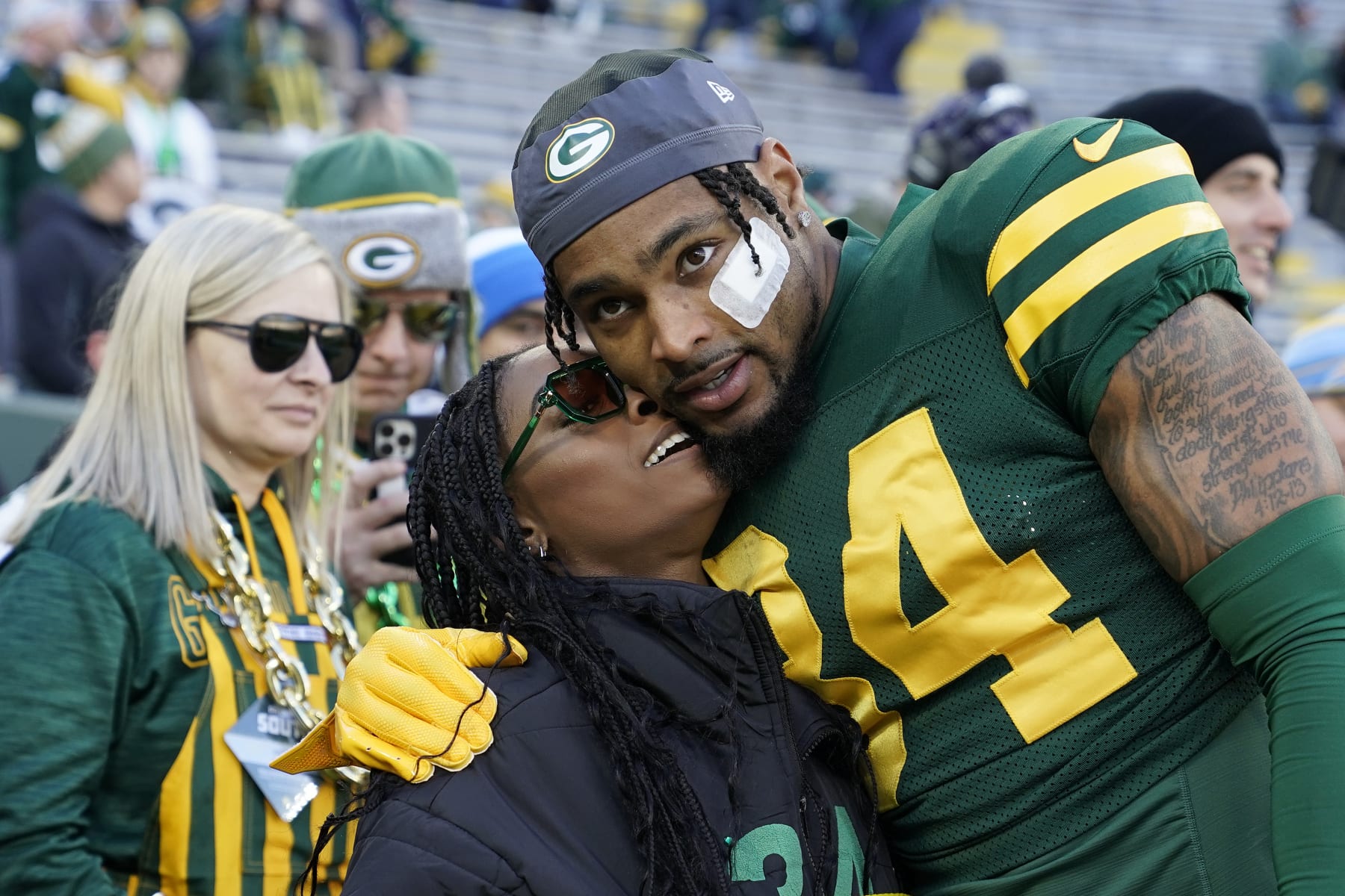 Packers' Jonathan Owens Reveals Advice from Simone Biles That Led to