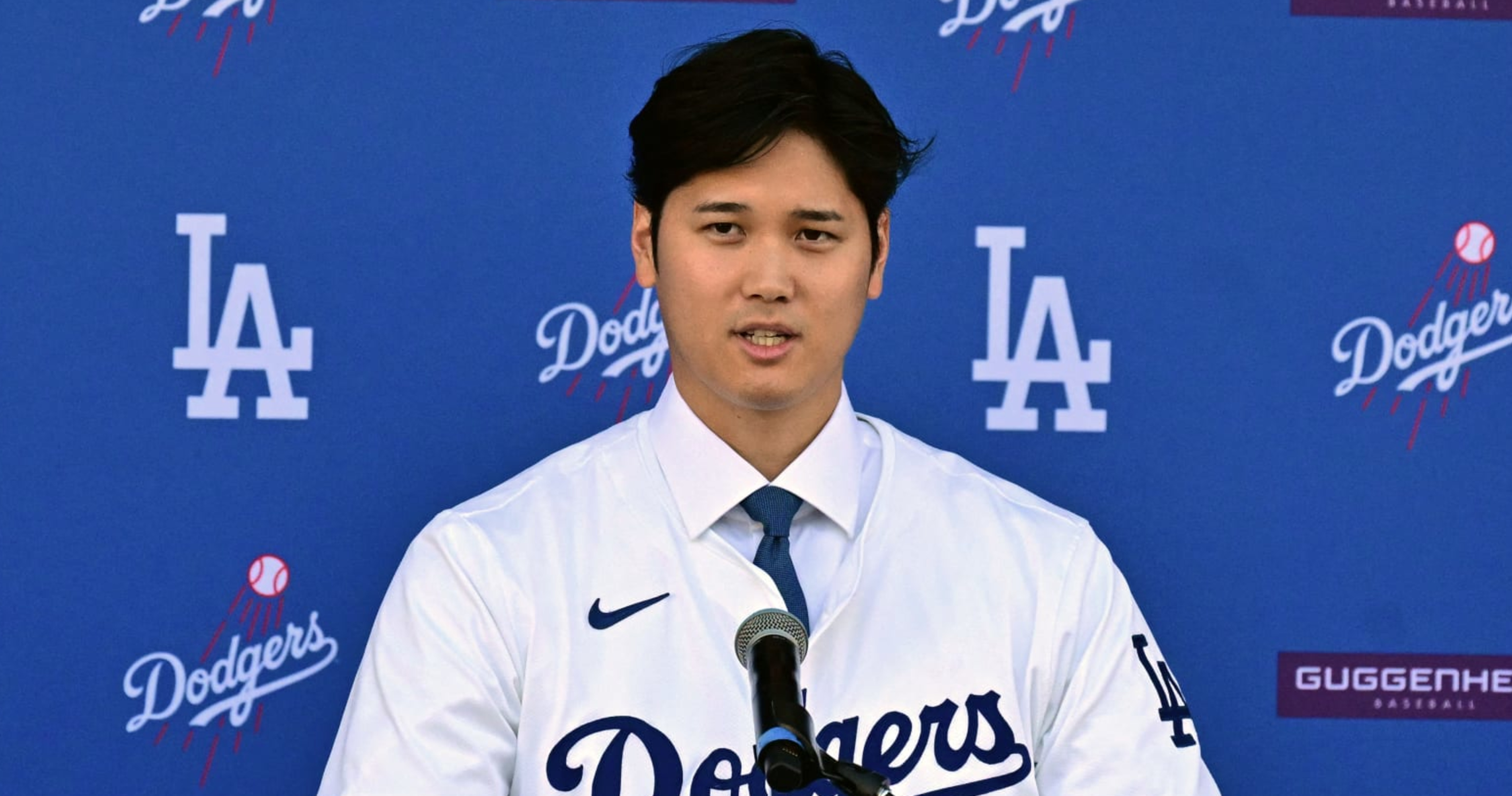 Shohei Ohtani, Dodgers Have Discussed Star Playing LF, Manager Dave ...