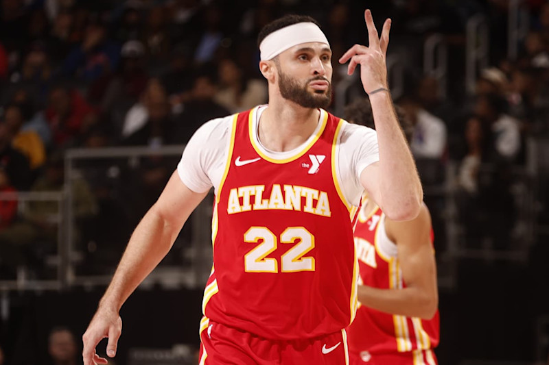 DETROIT, MI - NOVEMBER 8: Larry Nance Jr. #22 of the Atlanta Hawks celebrates during the game against the Detroit Pistons during a regular season game on November 8, 2024 at Little Caesars Arena in Detroit, Michigan. NOTE TO USER: User expressly acknowledges and agrees that, by downloading and/or using this photograph, User is consenting to the terms and conditions of the Getty Images License Agreement. Mandatory Copyright Notice: Copyright 2024 NBAE (Photo by Brian Sevald/NBAE via Getty Images)