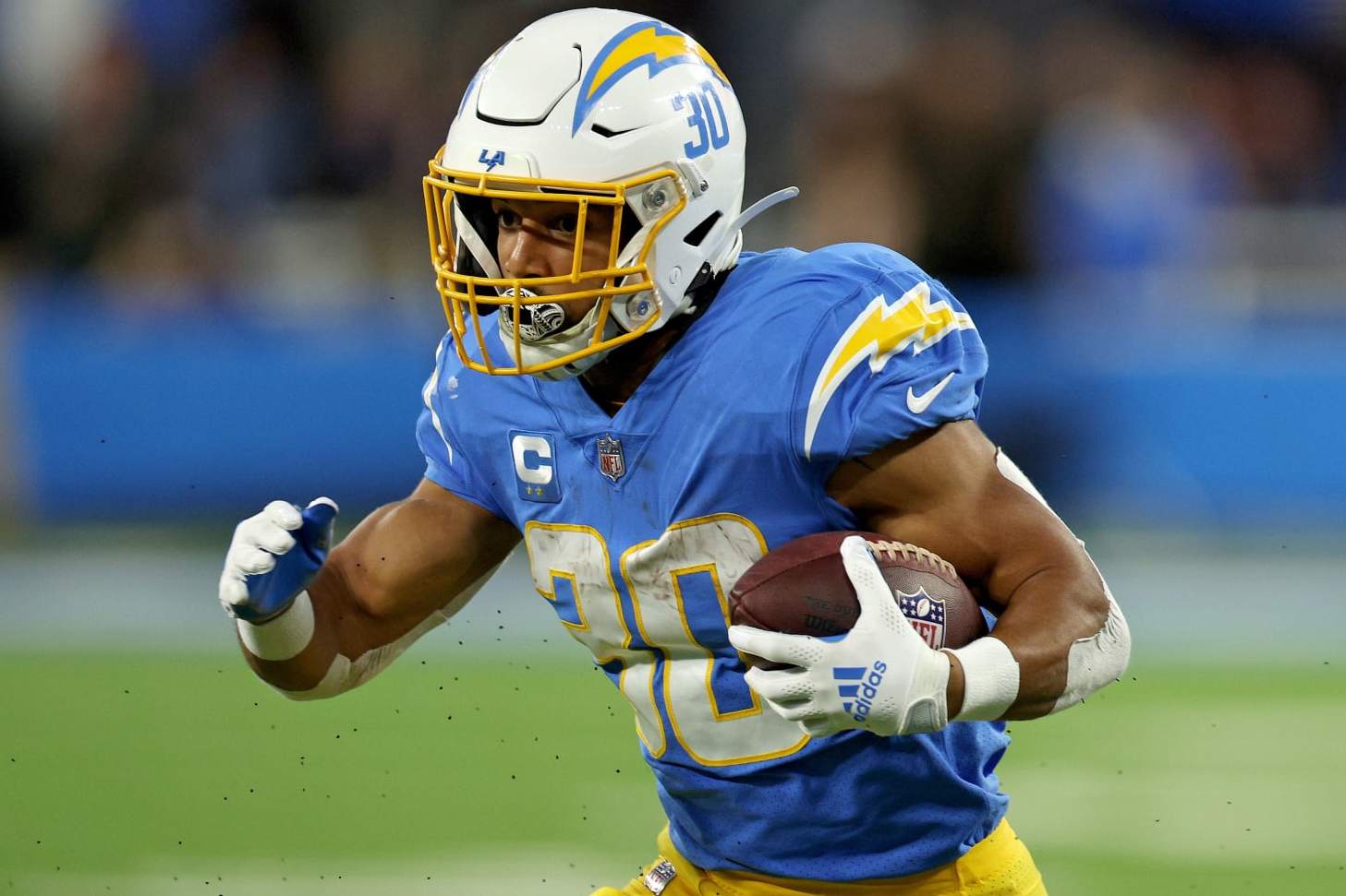 Austin Ekeler, Chargers reach truce on final year of contract