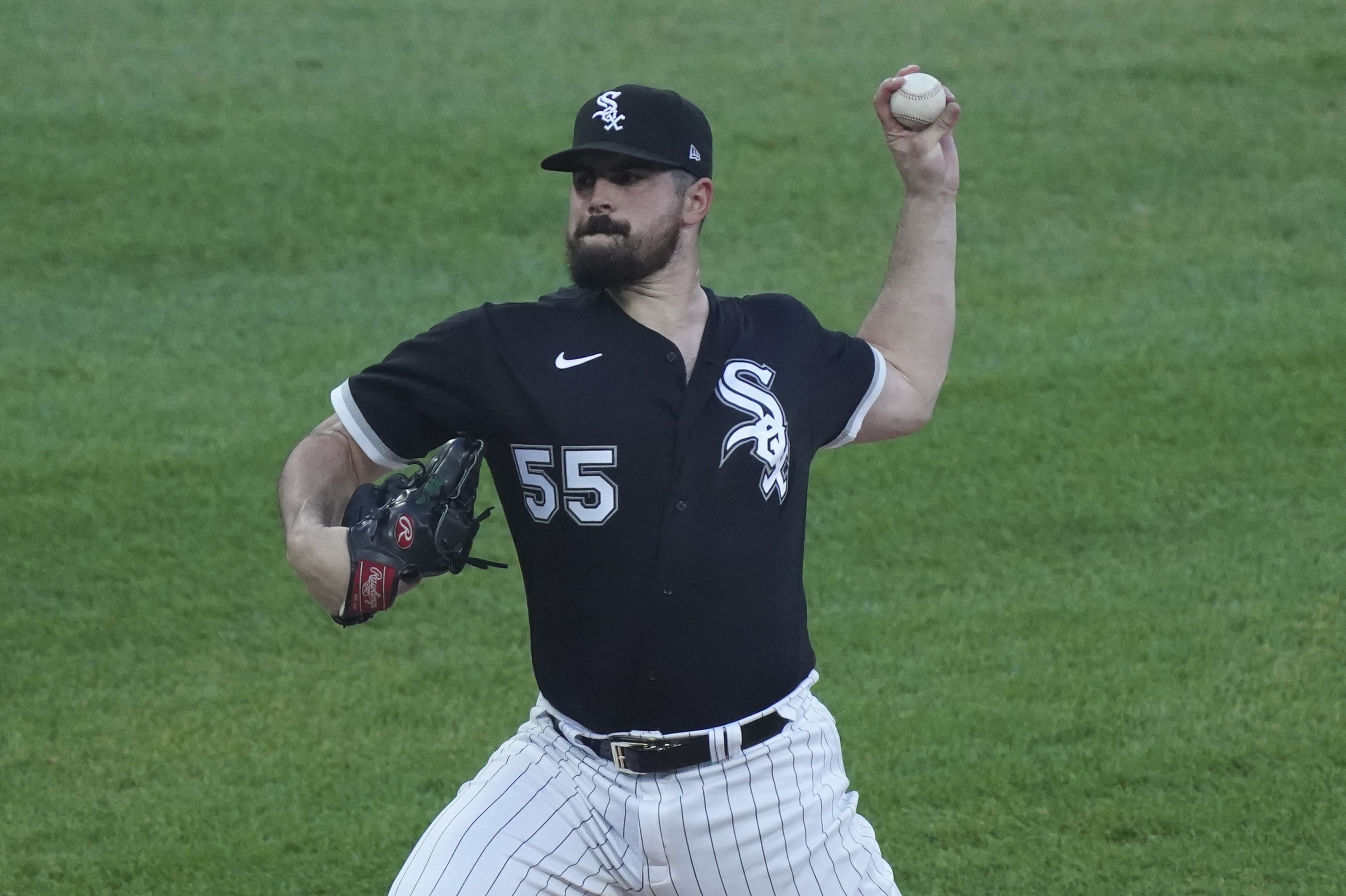 Former White Sox pitcher Carlos Rodon's wife comments on Yankees