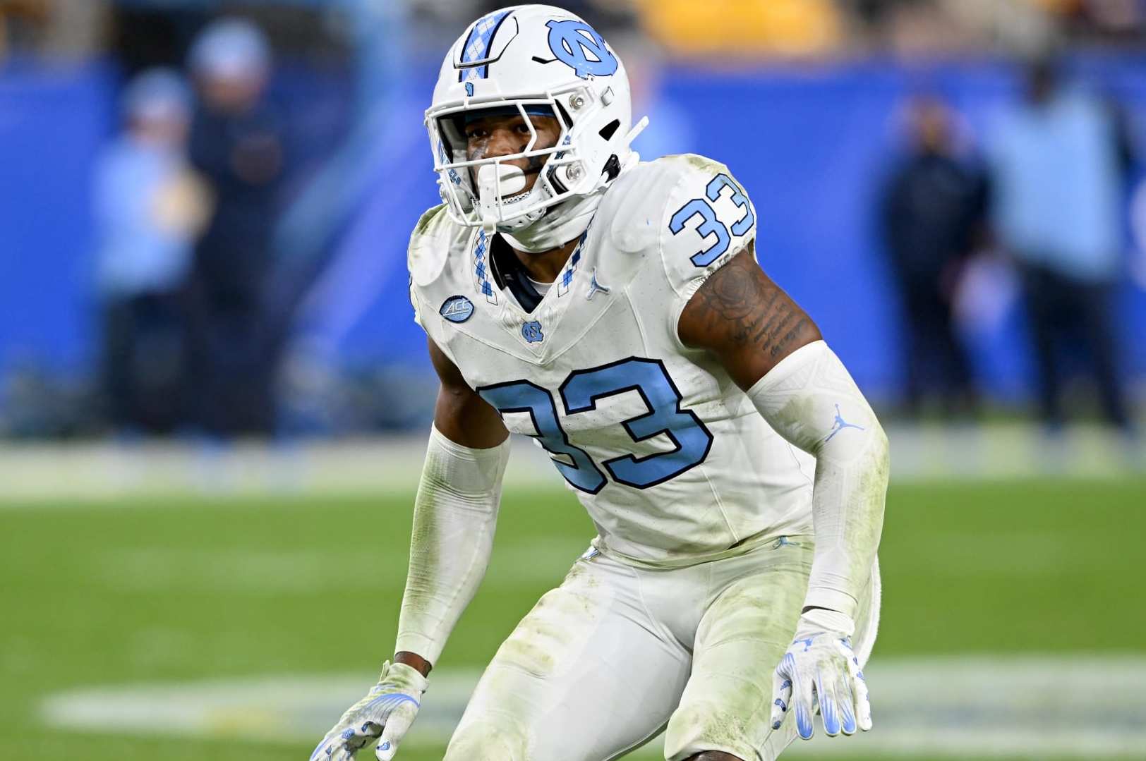 PITTSBURGH, PENNSYLVANIA - SEPTEMBER 23: Cedric Gray #33 of the North Carolina Tar Heels lines up against the Pittsburgh Panthers at Acrisure Stadium on September 23, 2023 in Pittsburgh, Pennsylvania. (Photo by G Fiume/Getty Images)