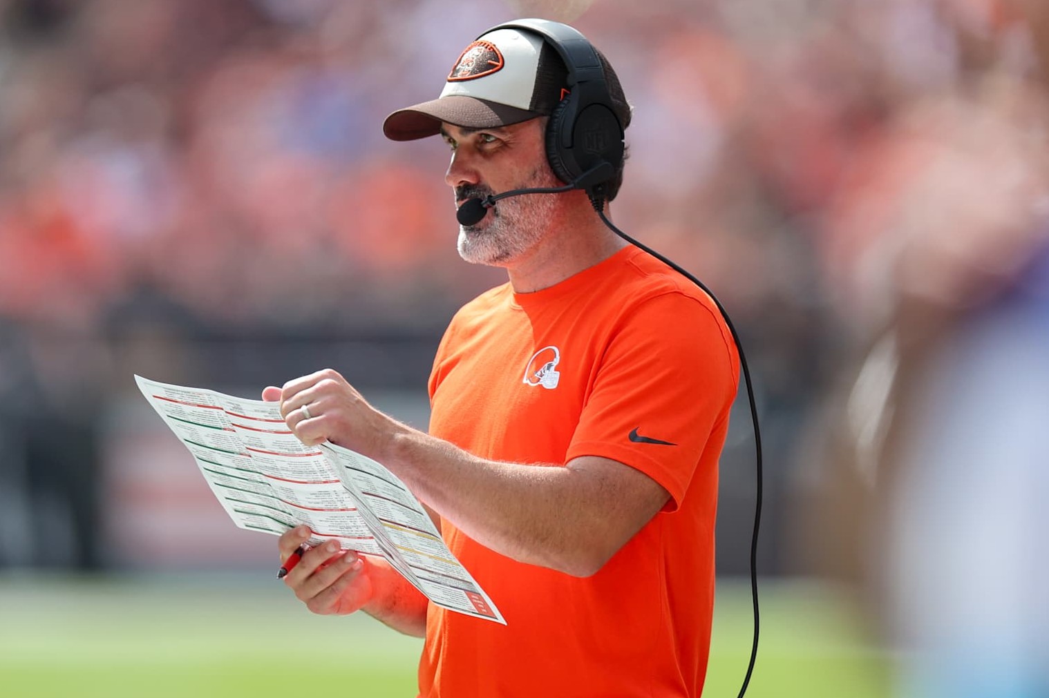 CLEVELAND, OH - SEPTEMBER 22: Cleveland Browns head coach Kevin Stefanski on the sideline during the second quarter of the National Football League game between the New York Giants and Cleveland Browns on September 22, 2024, at Huntington Bank Field  in Cleveland, OH. (Photo by Frank Jansky/Icon Sportswire via Getty Images)