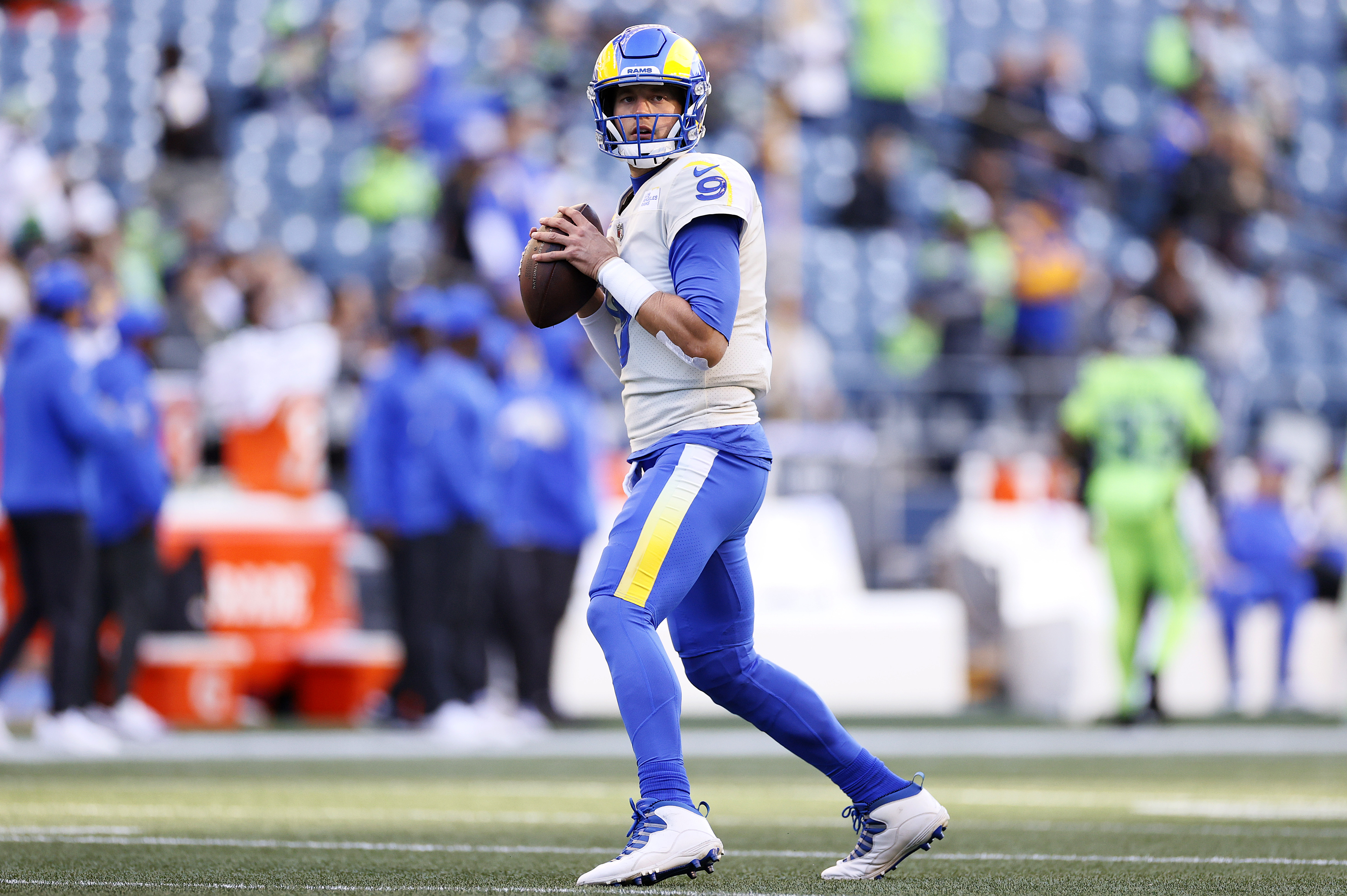 Stafford, Rams beat Seahawks 26-17; Wilson injures finger