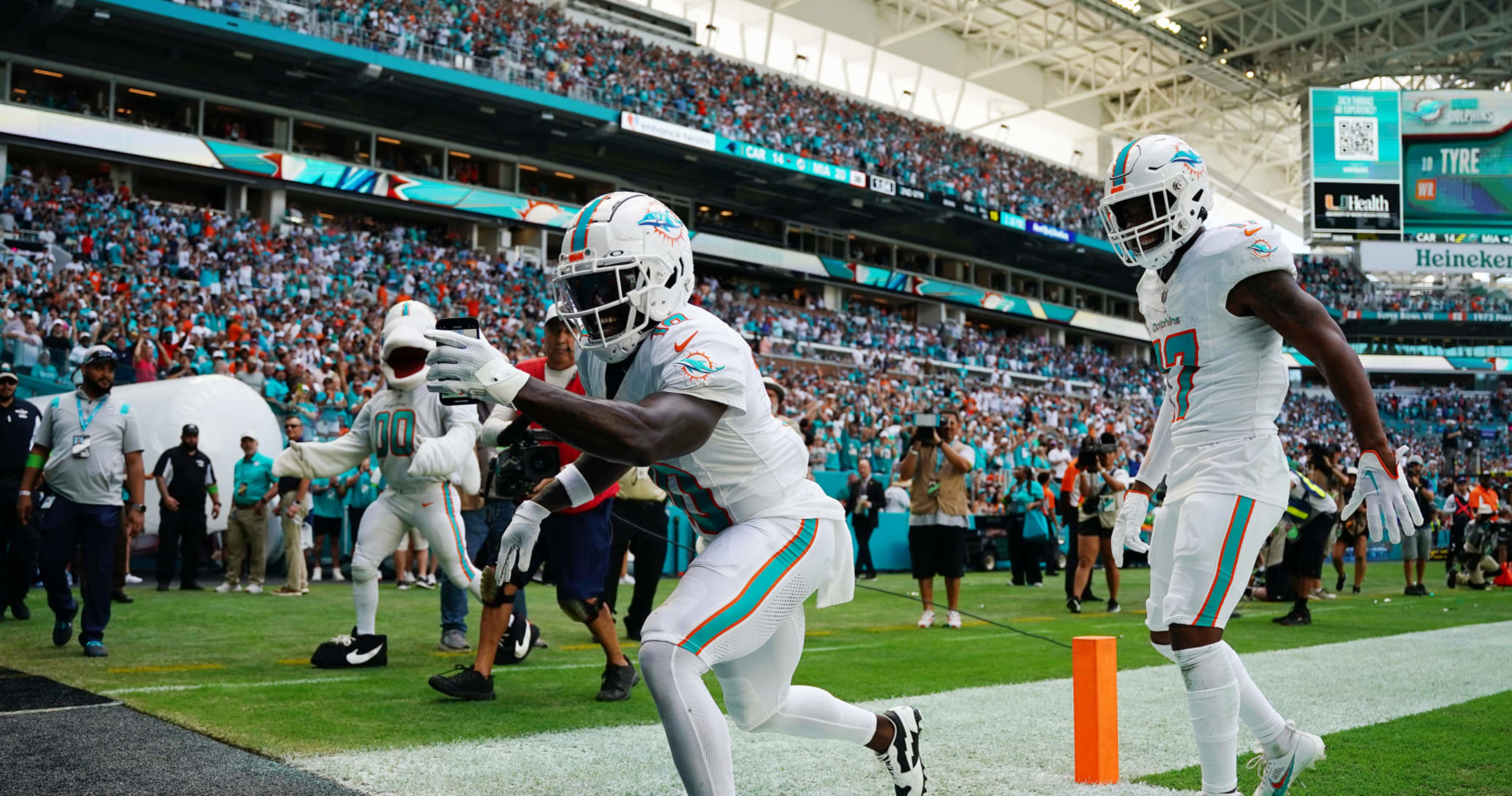 Dolphins' Tyreek Hill on Possible Fine for Backflip TD Celebration Video: 'Worth It'