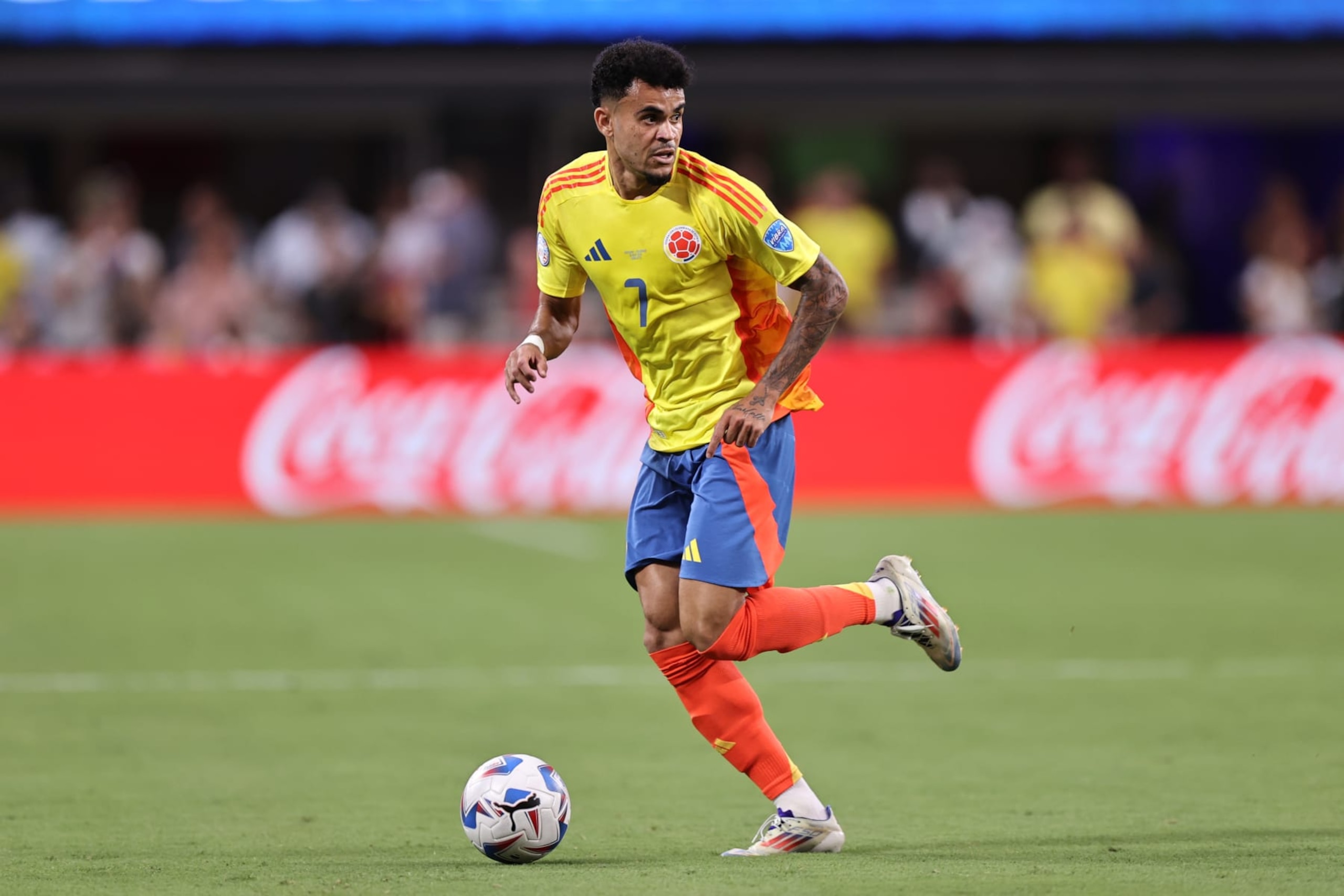 CHARLOTTE, NORTH CAROLINA - JULY 10: Luis Diaz of Colombia controls the ball during the CONMEBOL Copa America 2024 semifinal match between Uruguay and Colombia at Bank of America Stadium on July 10, 2024 in Charlotte, North Carolina. (Photo by Omar Vega/Getty Images)