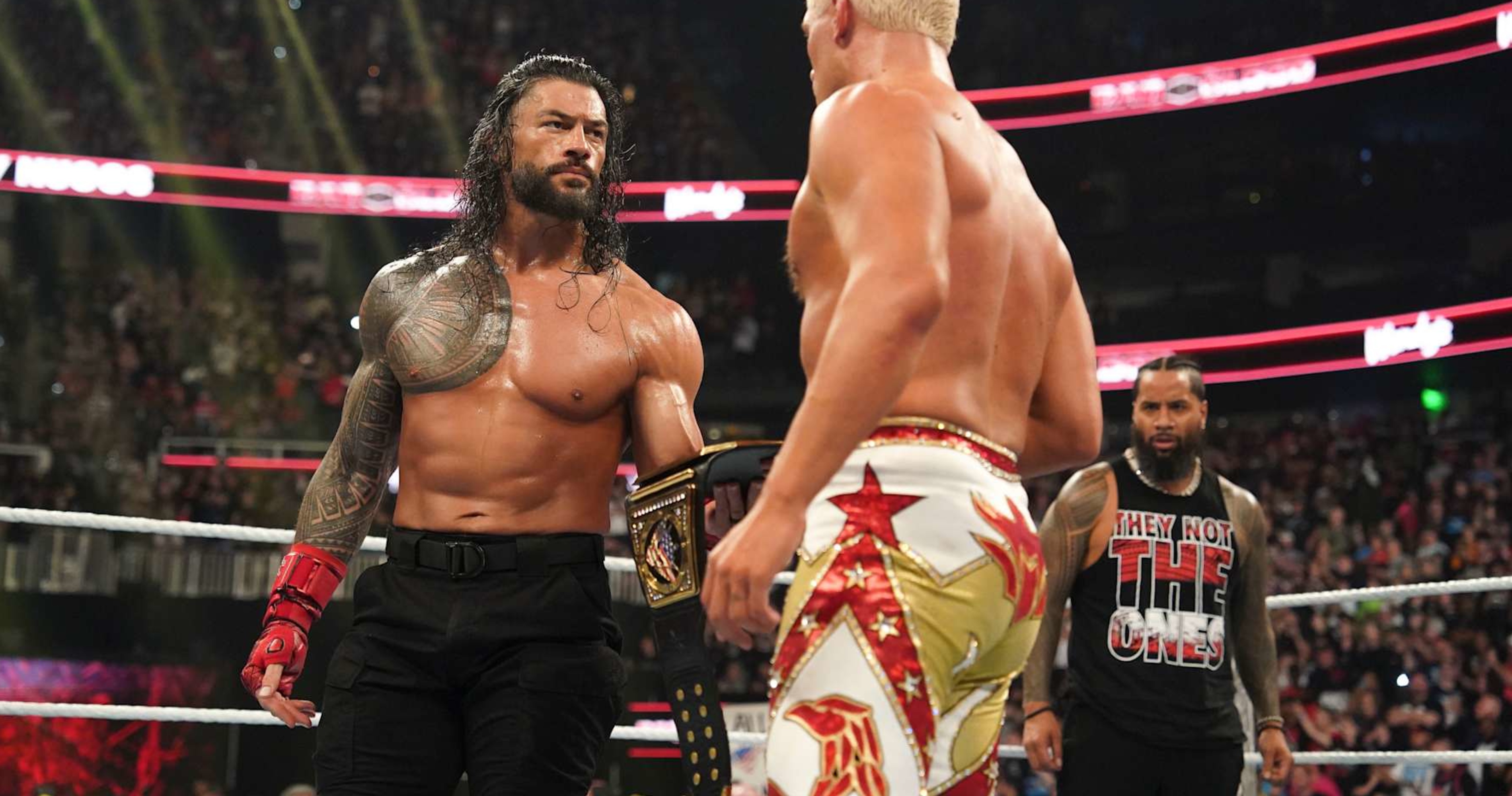 Wwe revela a john cena travis scott reigns y cody para el debut de raw en netflix en la 1