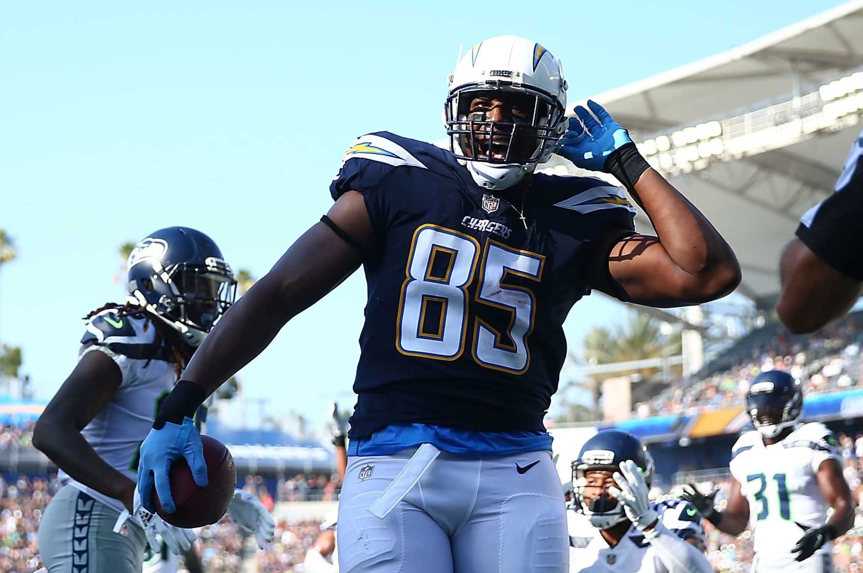 CARSON, CA - AUGUST 13: Antonio Gates #85 of the Los Angeles Chargers celebrates after making a touchdown in the first quarter against the Seattle Seahawks at StubHub Center on August 13, 2017 in Carson, California.  (Photo by Joe Scarnici/Getty Images)