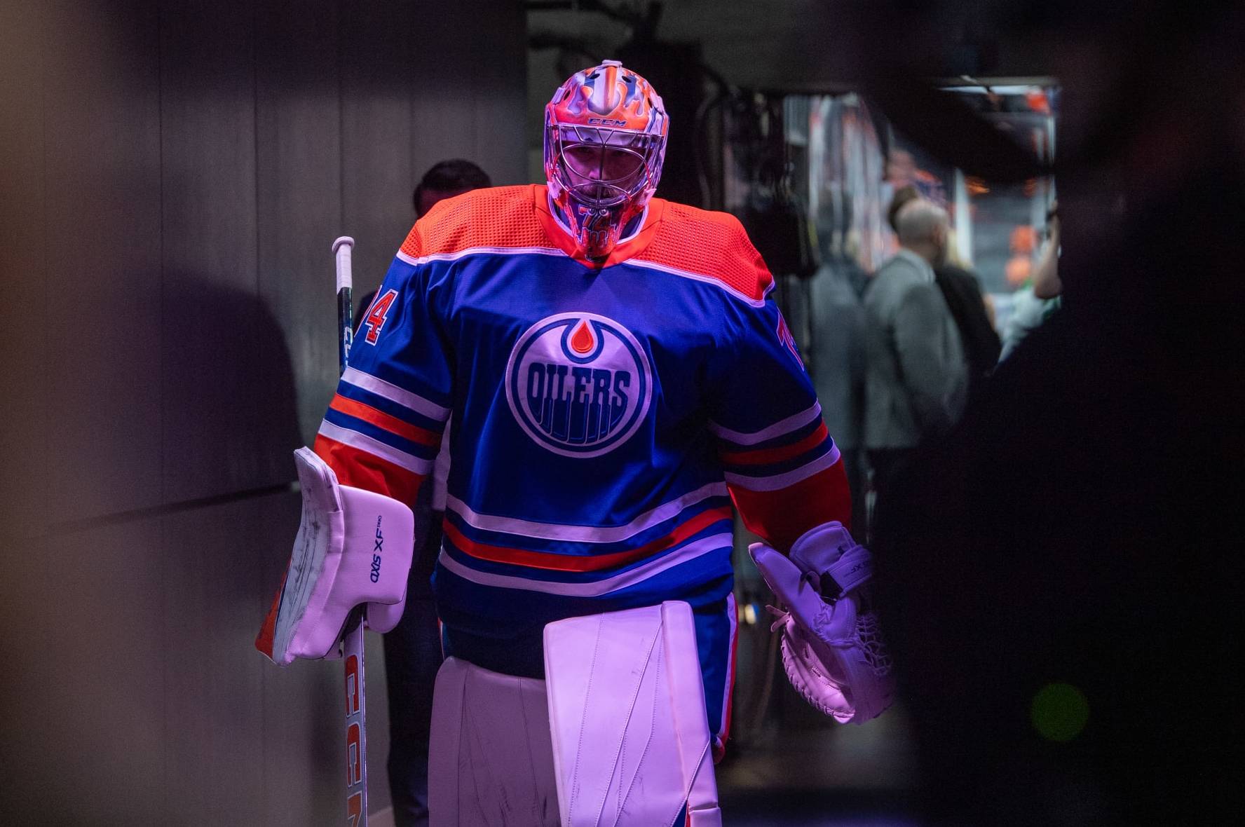 EDMONTON, CANADA - JUNE 02: Goaltender Stuart Skinner #74 of the Edmonton Oilers walks down the tunnel after warm ups ahead of Game Six of the Western Conference Final of the 2024 Stanley Cup Playoffs against the Dallas Stars at Rogers Place on June 2, 2024, in Edmonton, Alberta, Canada. (Photo by Andy Devlin/NHLI via Getty Images)