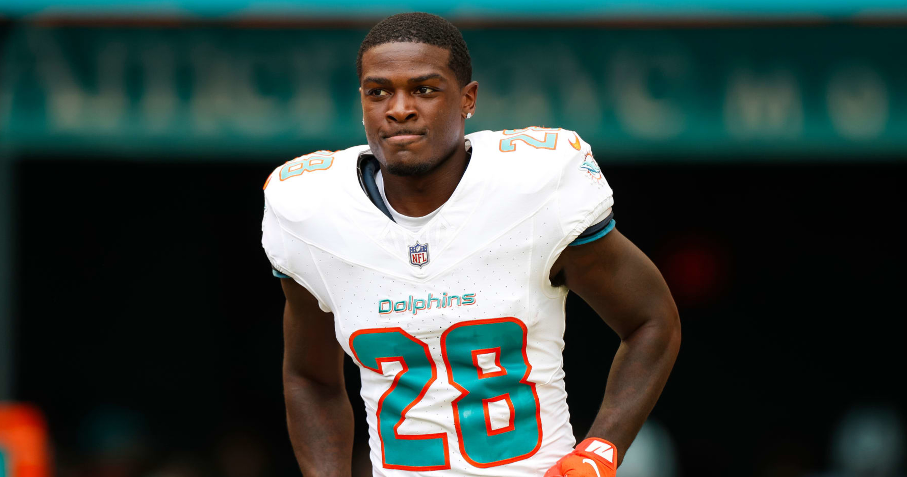 Report: Dolphins' De'Von Achane Placed on IR with Knee Injury, out at Least  4 Games | News, Scores, Highlights, Stats, and Rumors | Bleacher Report