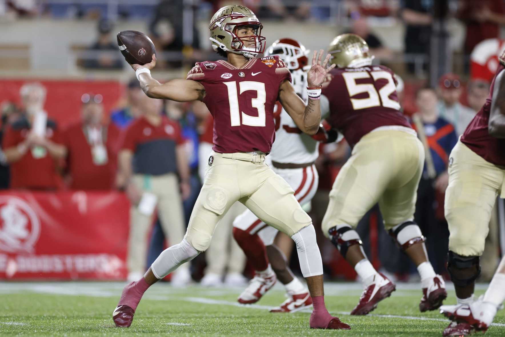 Florida State Seminoles quarterback Jordan Travis.