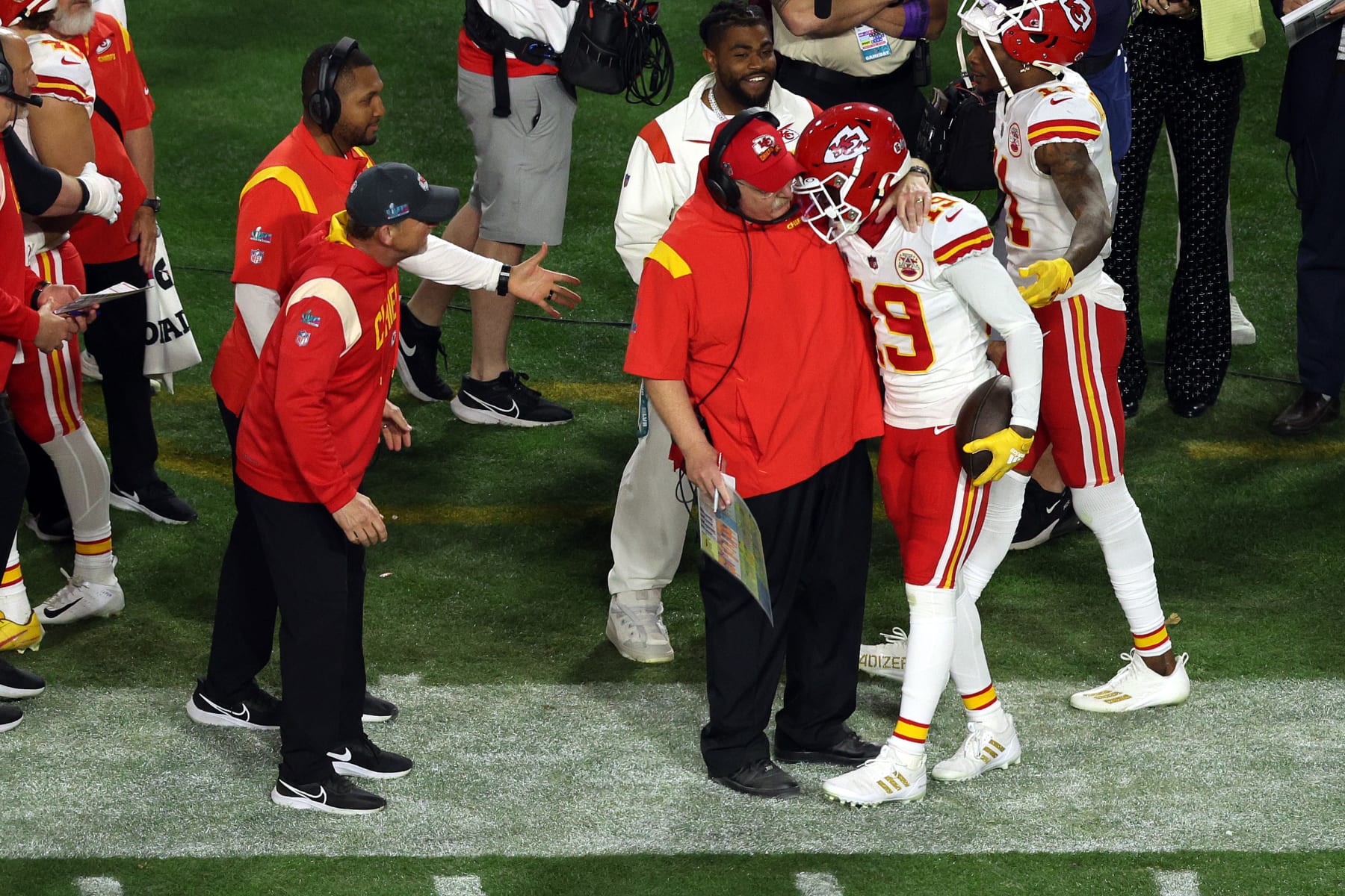 Chiefs' Andy Reid Called 'Corn Dog' Play for Mahomes, Toney Go-Ahead TD in Super Bowl - Vimarsana News