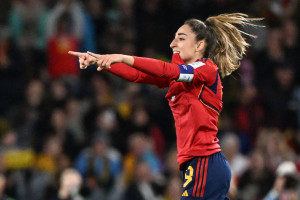 Spain, Carmona Celebrated by Fans for Win vs. England in Women's World Cup 2023 Final