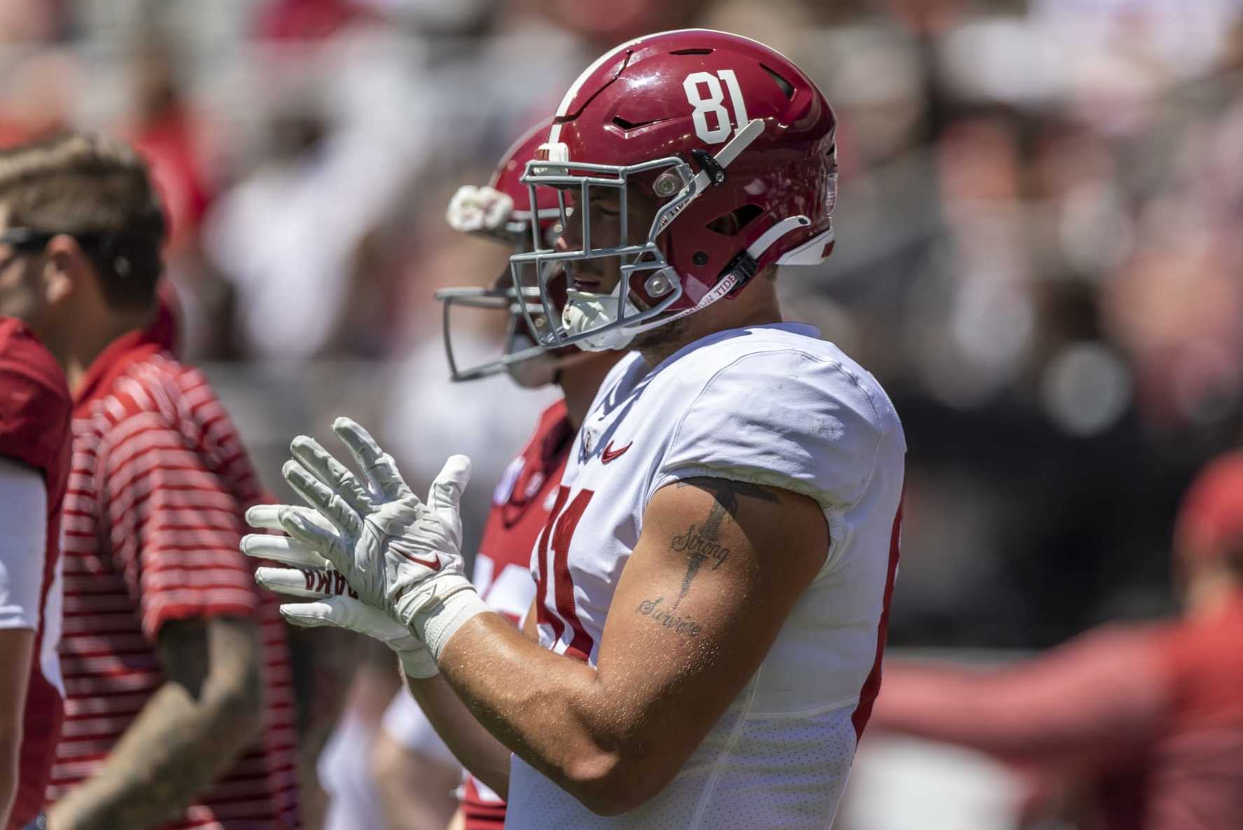 Alabama tight end CJ Dippre