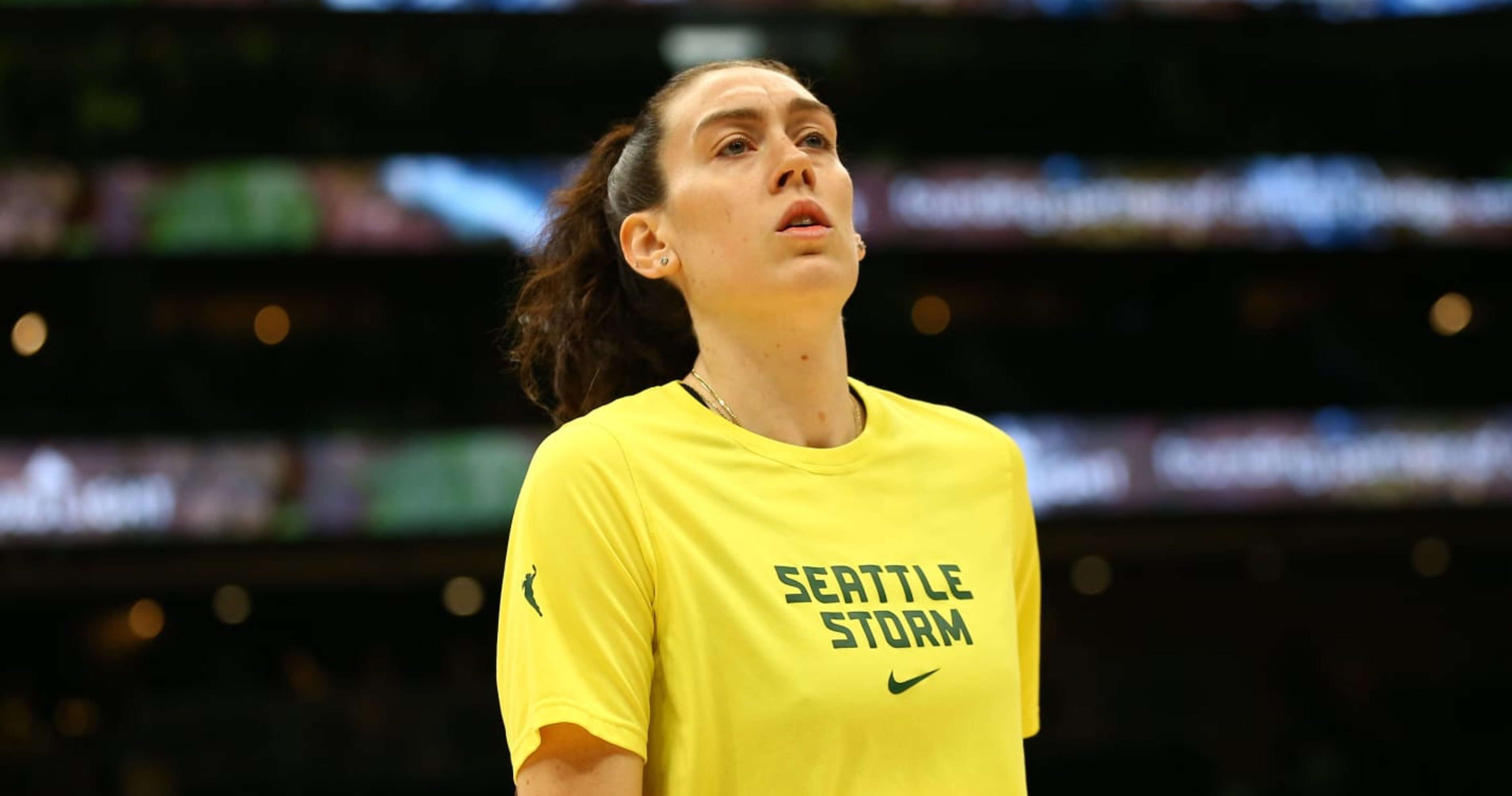 Breanna Stewart to Sign with Liberty After Winning 2 WNBA Titles with ...