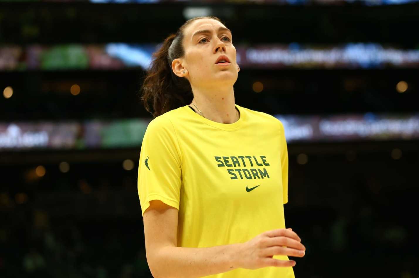 WNBA star Breanna Stewart narrows down choices to Liberty or Storm