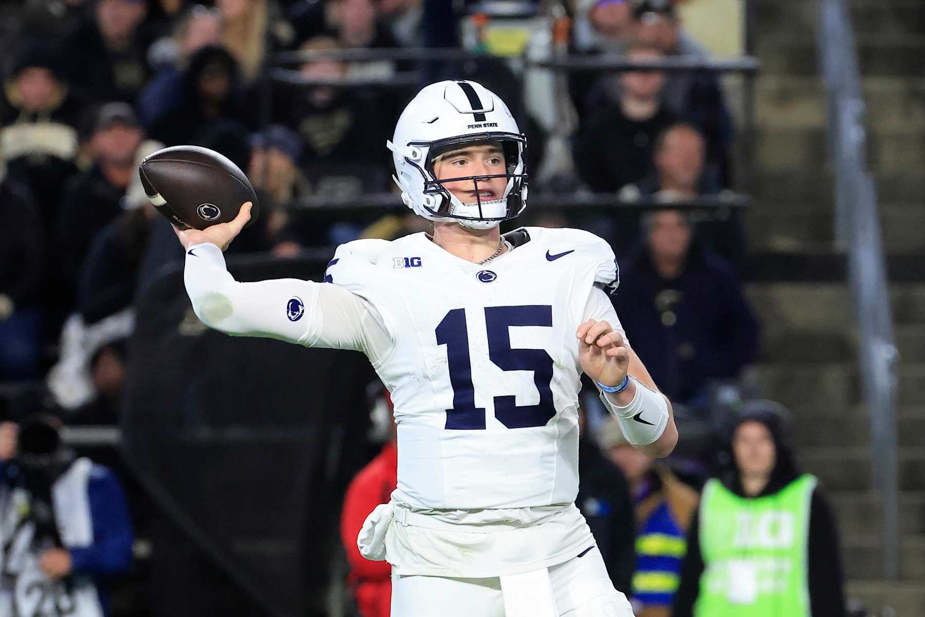 WEST LAFAYETTE, INDIANA - NOVEMBER 16: Drew Allar #15 of the Penn State Nittany Lions throws a pass against the Purdue Boilermakers at Ross-Ade Stadium on November 16, 2024 in West Lafayette, Indiana. (Photo by Justin Casterline/Getty Images)