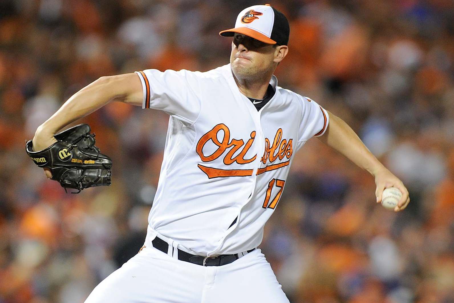 BALTIMORE, MD - AUGUST 19: Brian Matusz #17 of the Baltimore Orioles pitches against the New York Mets at Oriole Park at Camden Yards on August 19, 2015 in Baltimore, Maryland.  (Photo by G Fiume/Getty Images)