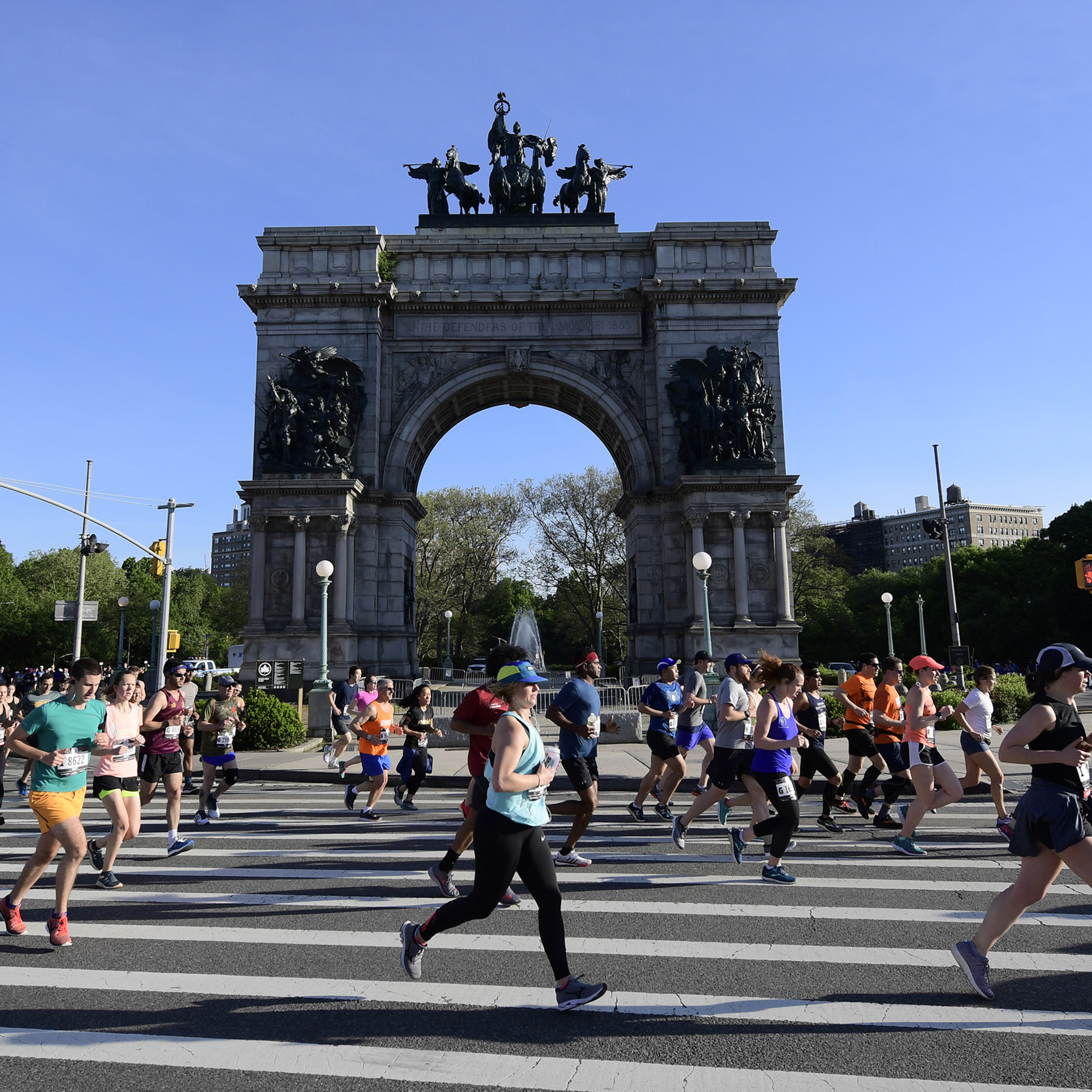 Runner Dies at Brooklyn Half Marathon, 5 Hospitalized Amid Heat Concerns