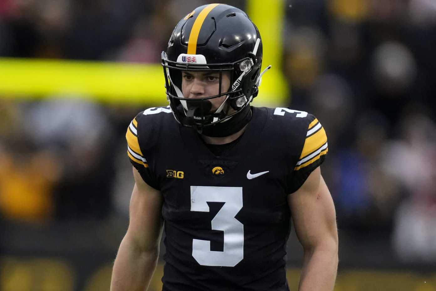 7-Round 2024 NFL Mock Draft: Trades for Drake Maye, Malik Nabers, and Quinn  Ewers Define