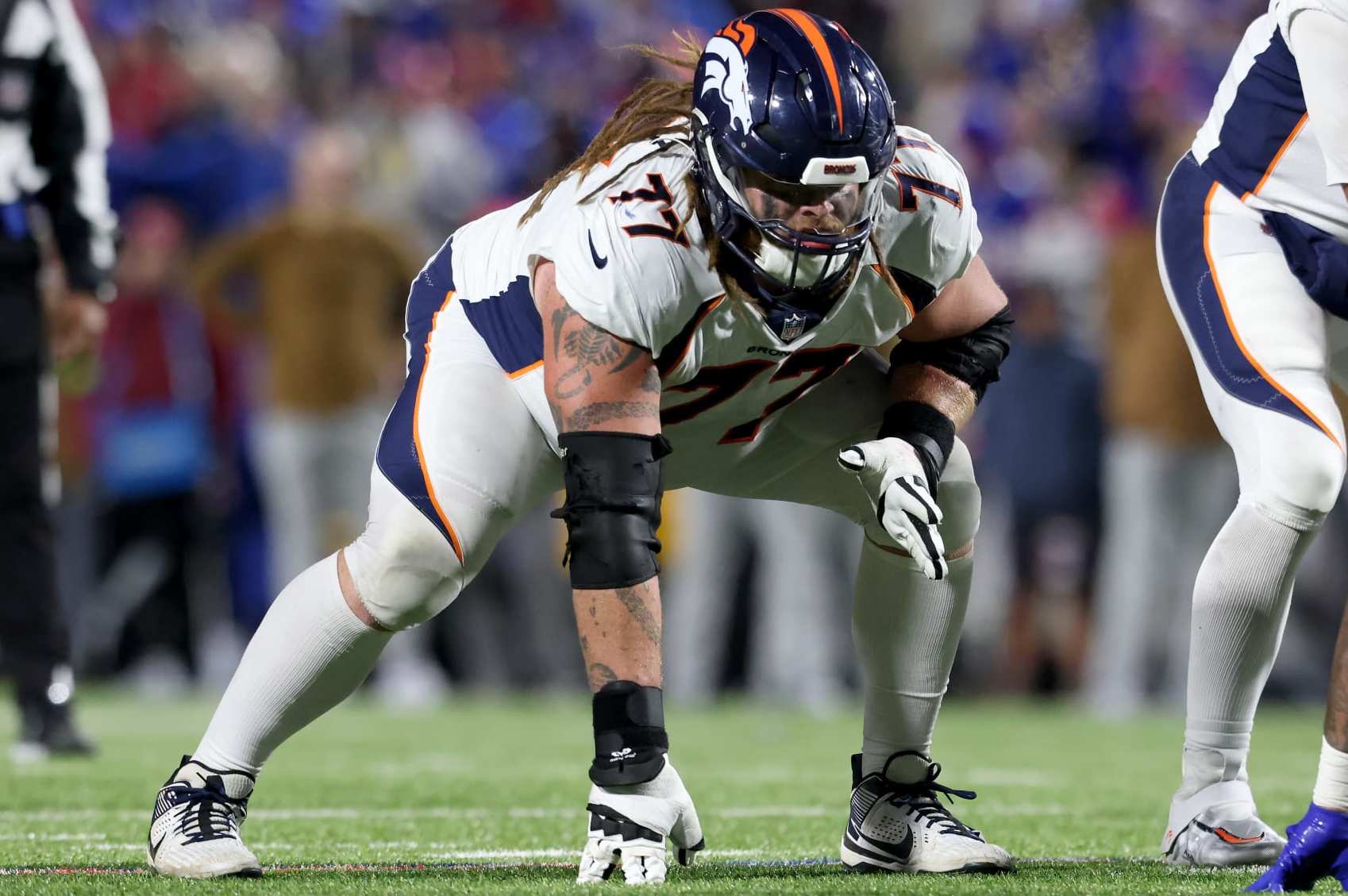 ORCHARD PARK, NEW YORK - NOVEMBER 13: Quinn Meinerz #77 of the Denver Broncos lines up during the fourth quarter against the Buffalo Bills at Highmark Stadium on November 13, 2023 in Orchard Park, New York. (Photo by Bryan Bennett/Getty Images)