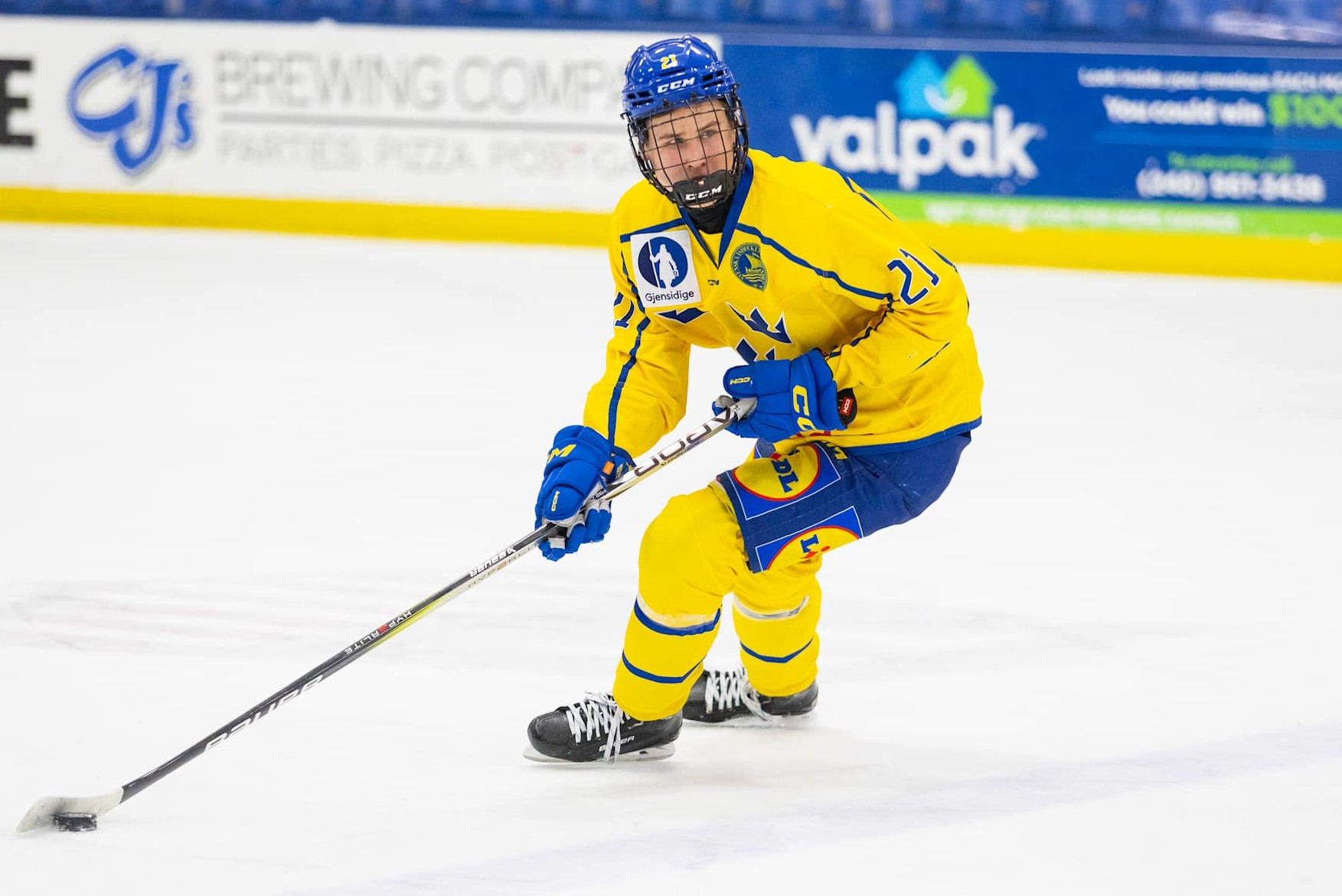 PLYMOUTH, MICHIGAN - FEBRUARY 7: Jakob Ihs-Wozniak #21 of Team Sweden skates with the puck during U18 Five Nations Tournament between Team Czechia and Team Sweden at USA Hockey Arena on February 7, 2024 in Plymouth, Michigan. (Photo by Michael Miller/ISI Photos/Getty Images)