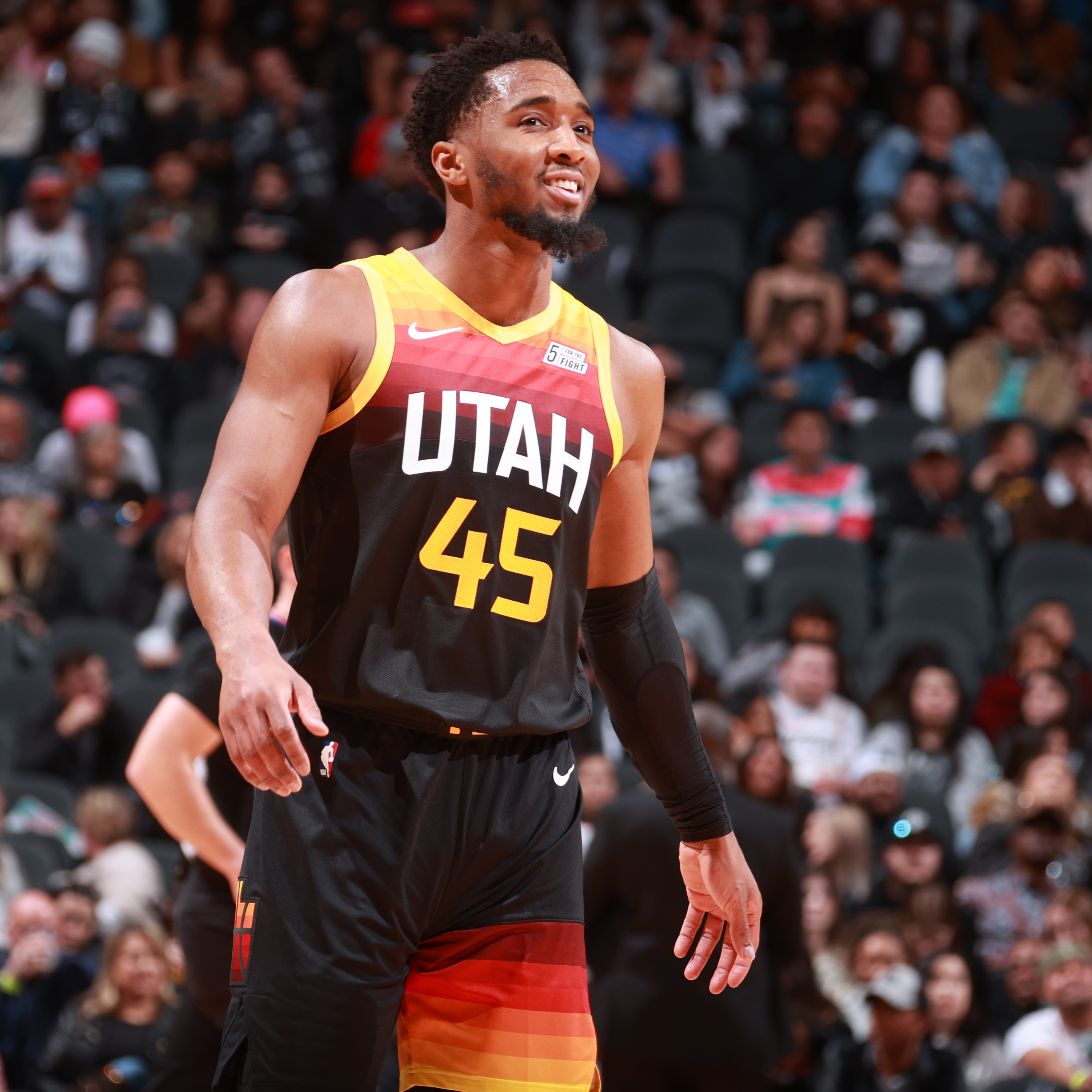 Donovan Mitchell Trade Rumors: Jazz Willing to Listen to Offers; Price Appears S..