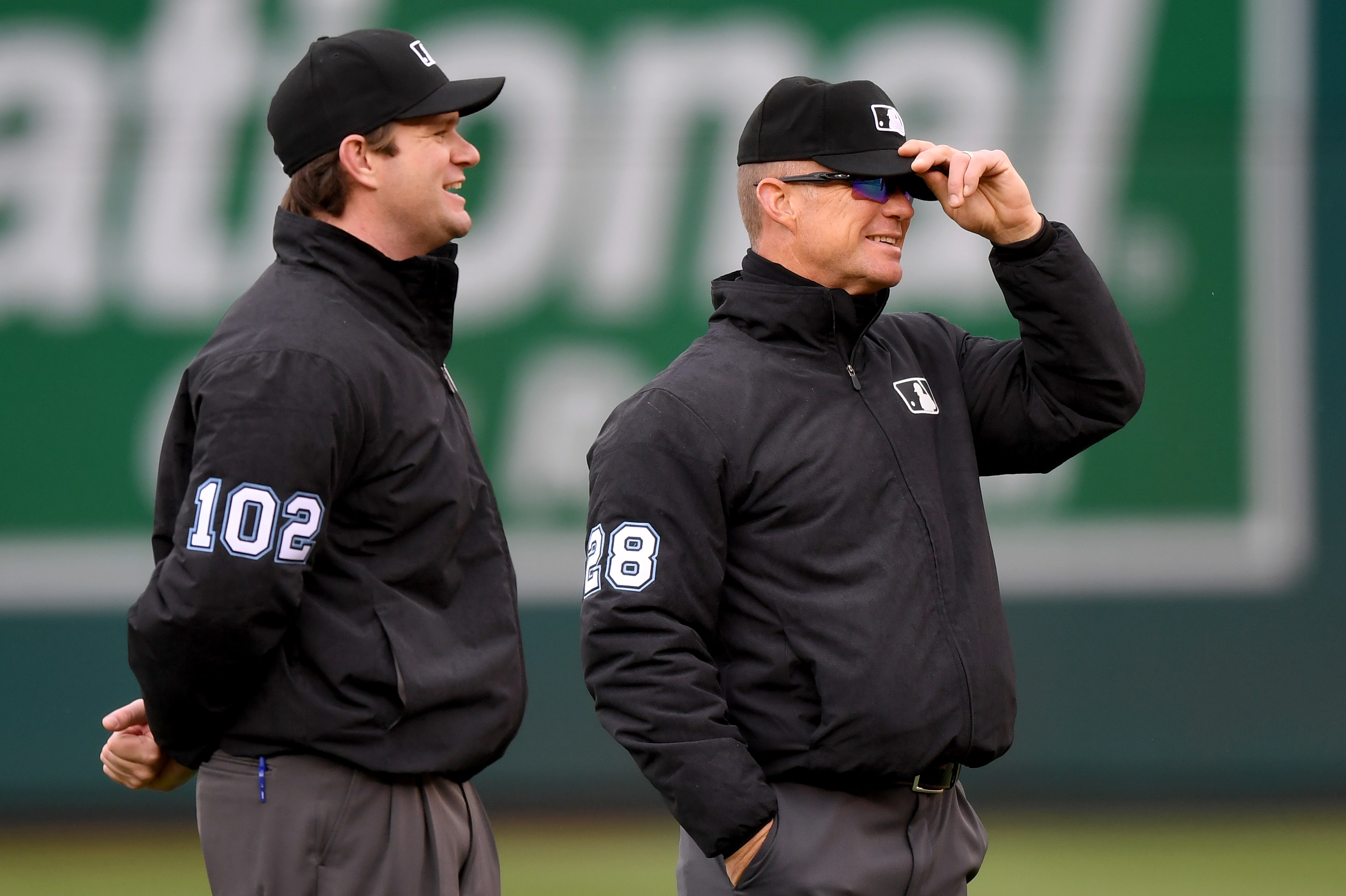 logo on mlb umpire uniform