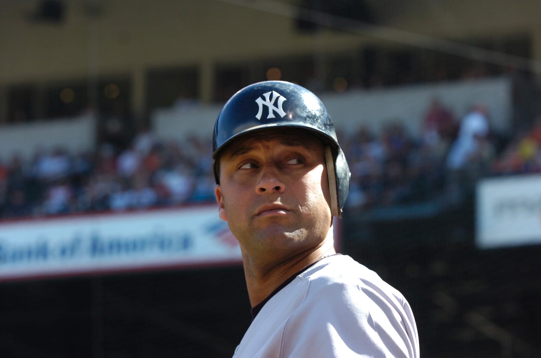 New York Yankees shortstop Derek Jeter (2) in action against the Baltimore Orioles. The Yankees defeated the Orioles 10-4 to end the regular season at Camden Yards in Baltimore, MD. (Photo by Mark Goldman /Icon SMI/Icon Sport Media via Getty Images)
