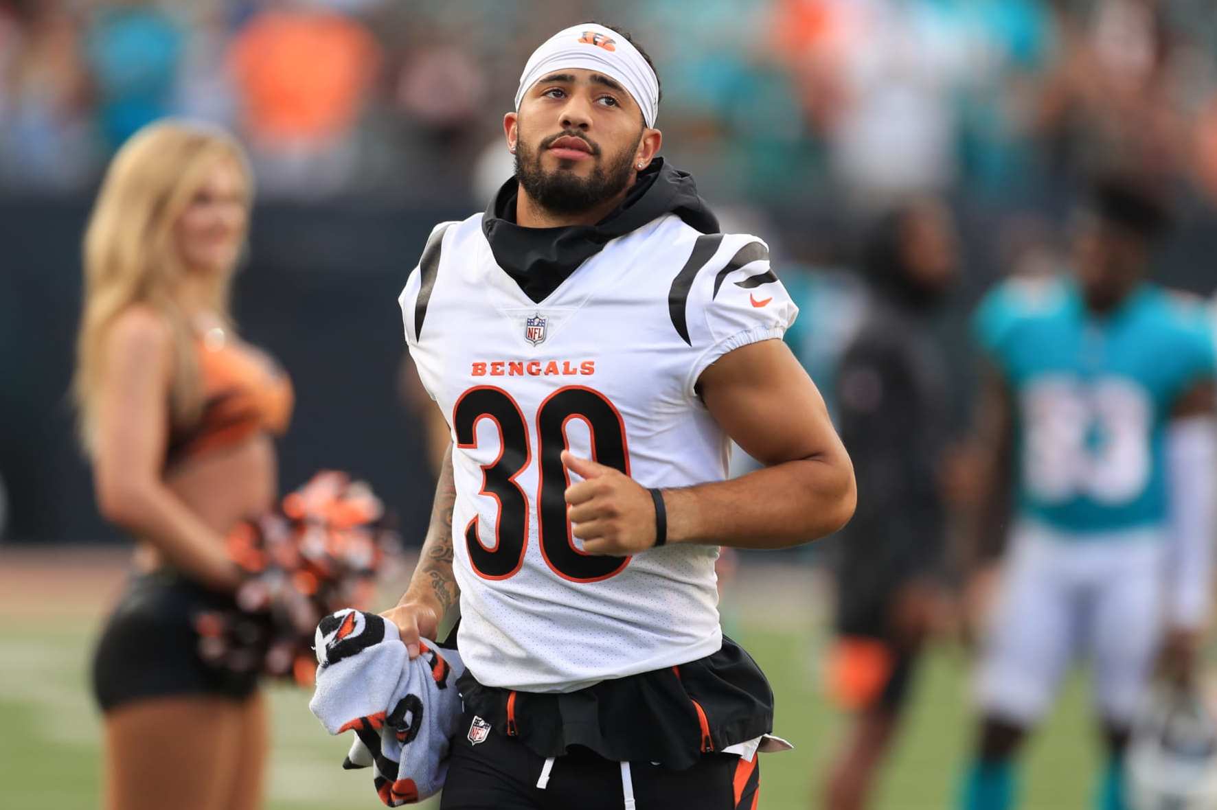 Bengals don't anticipate winning bidding war to retain free agent safety  Jessie Bates III 