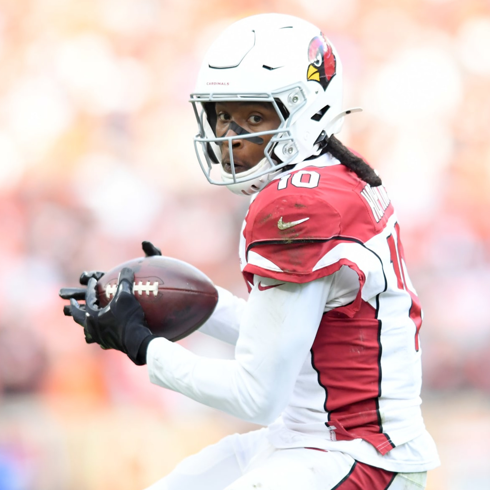 Former Arizona Cardinals WR DeAndre Hopkins Signing With Tennessee Titans -  Sports Illustrated Arizona Cardinals News, Analysis and More