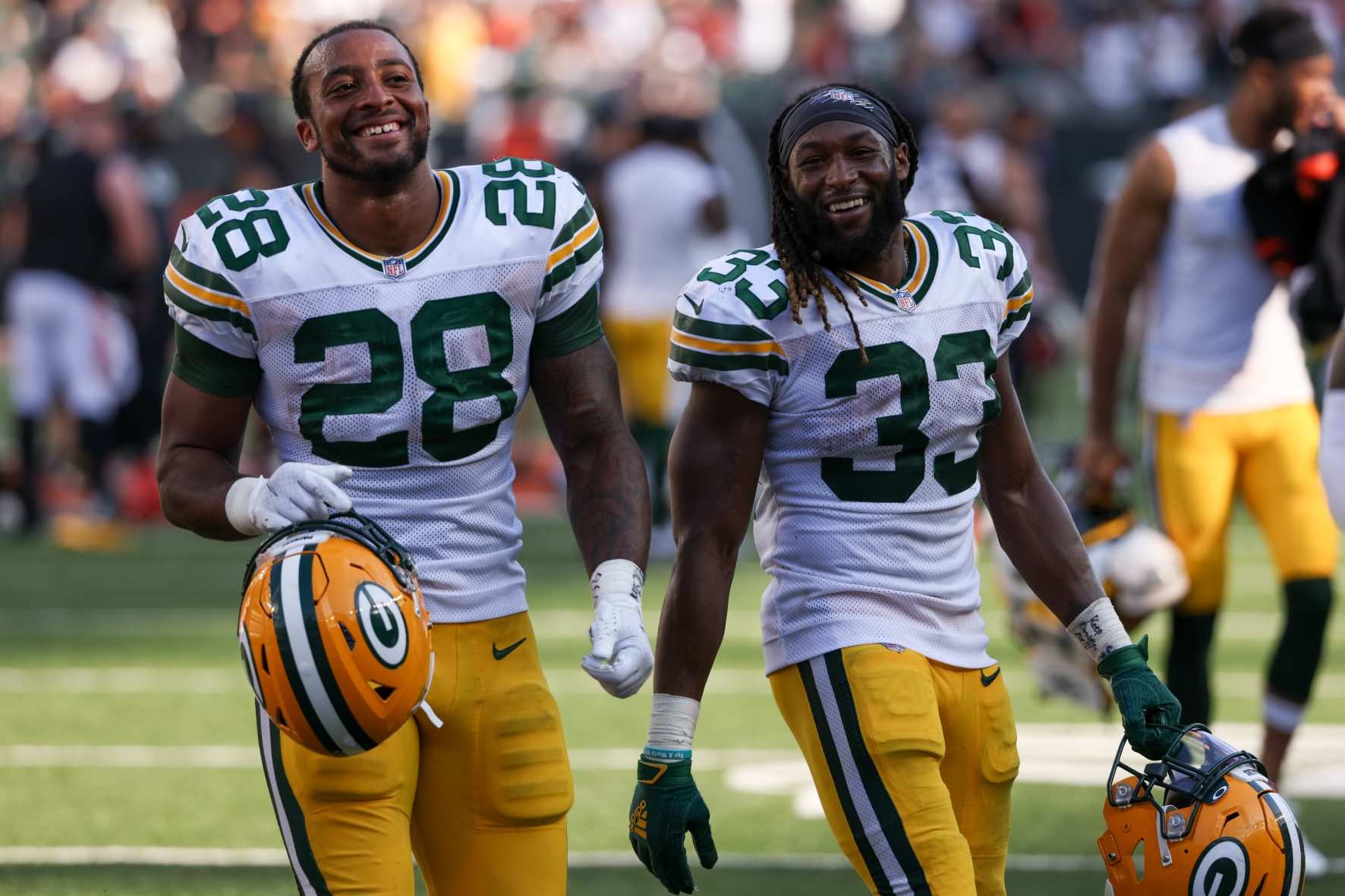 Aaron Rodgers sets 'realistic' goals for Aaron Jones, A.J. Dillon