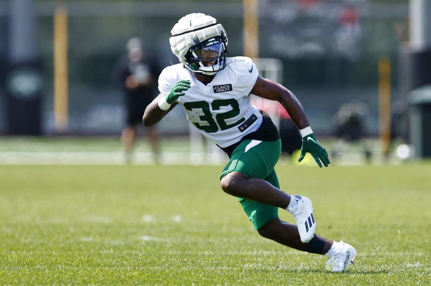 Michael Carter II New York Jets Unsigned Carries The Ball