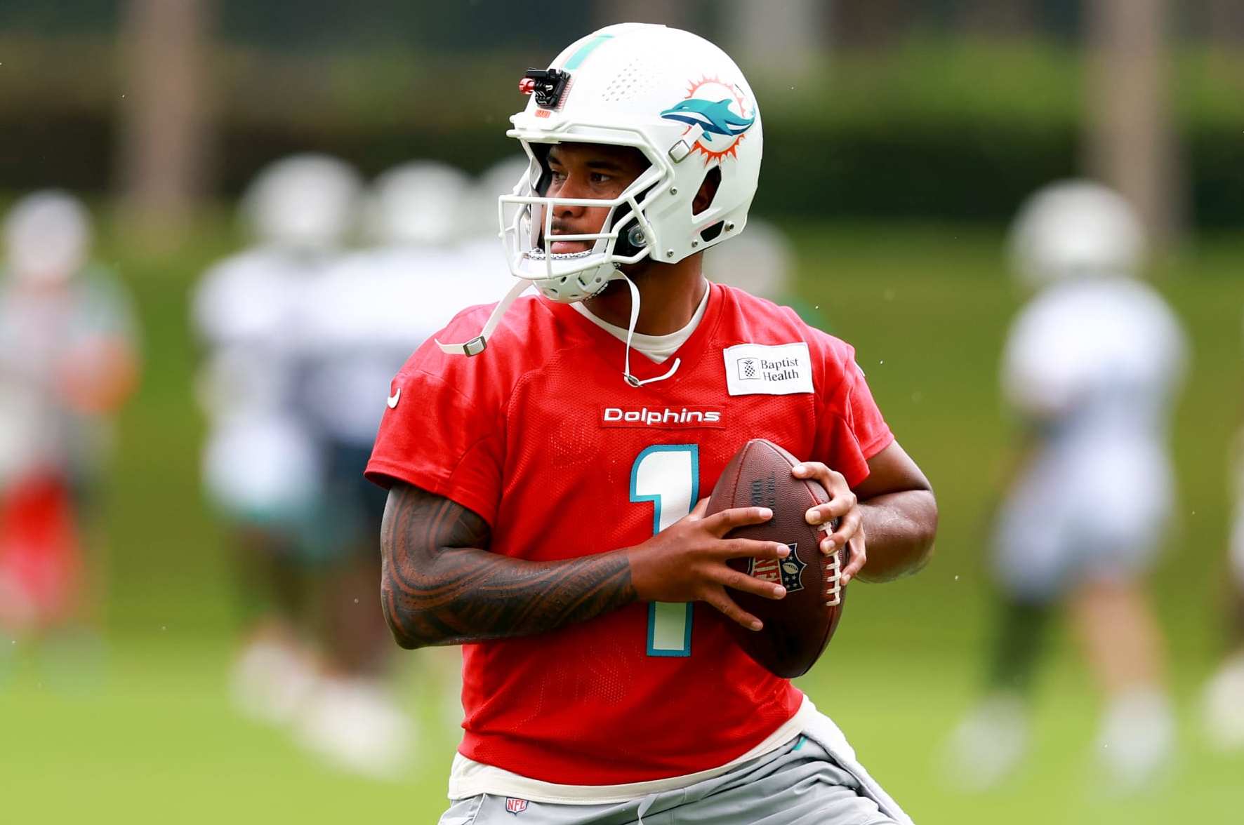 Concussion confirmed for Miami Dolphins quarterback Tua Tagovailoa - The  Phinsider