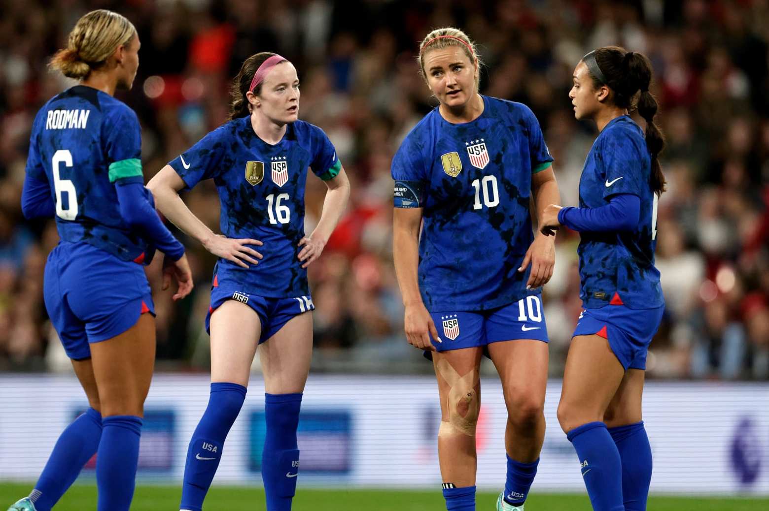 LONDON, UNITED KINGDOM - OCTOBER 7: (L-R) Trinity Rodman of USA Women, Rose Lavelle of USA Women, Lindsey Horan of USA Women, Sophia Smith of USA Women
during the International Friendly Women match between England Women v USA Women at the Wembley Stadium on October 7, 2022 in London United Kingdom (Photo by Richard Sellers/Soccrates/Getty Images)