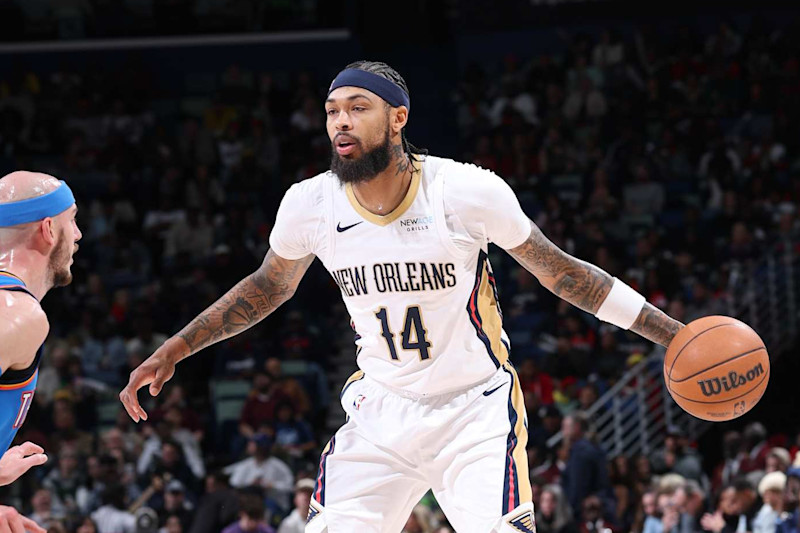 NEW ORLEANS, LA - DECEMBER 7:  Brandon Ingram #14 of the New Orleans Pelicans dribbles the ball during the game against the Oklahoma City Thunder during a regular season game on December 7, 2024 at United Center in Chicago, Illinois. NOTE TO USER: User expressly acknowledges and agrees that, by downloading and or using this photograph, User is consenting to the terms and conditions of the Getty Images License Agreement. Mandatory Copyright Notice: Copyright 2024 NBAE (Photo by Jeff Haynes/NBAE via Getty Images)