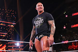 Orton Reacts to Viral MGK Video; WWE Rumors on New Day Heel Turn, Humberto's Contract