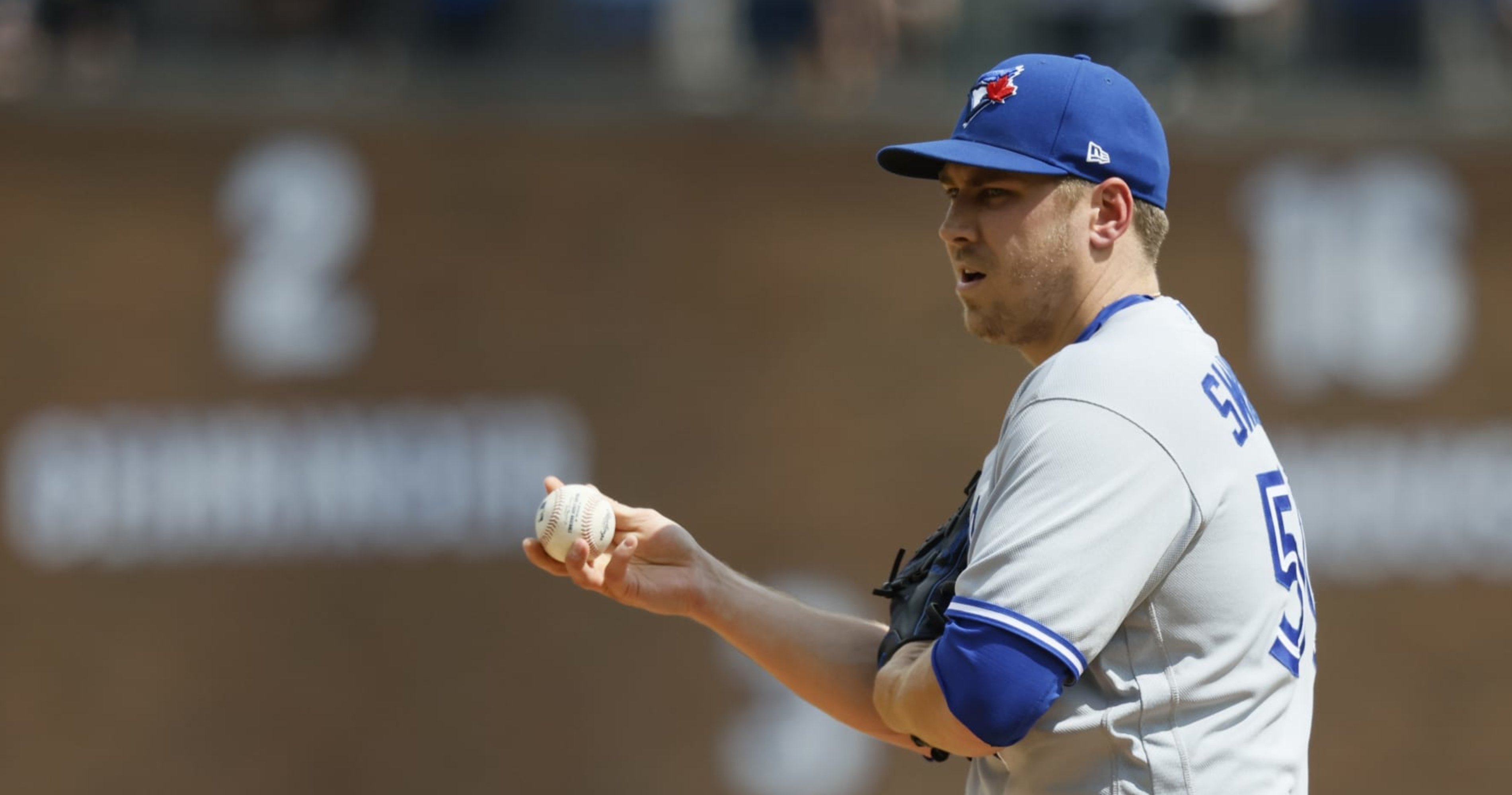 4-year-old son of Toronto Blue Jays pitcher in critical condition