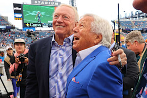 Report: Robert Kraft Questioned Jerry Jones' HOF Nod, Called out Cowboys' Struggles