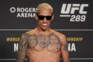 Charles Oliveira Breaks UFC Record with Most Awarded Post-Fight Prize Money Bonuses 