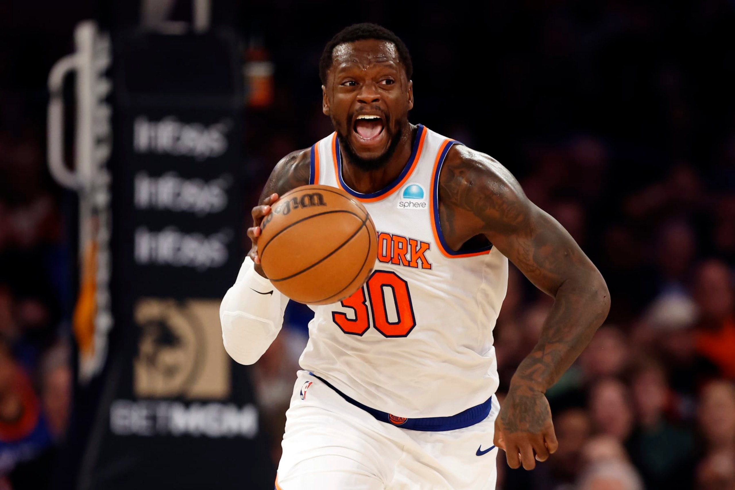 NEW YORK, NEW YORK - JANUARY 17: Julius Randle #30 of the New York Knicks dribbles during the first half against the Houston Rockets at Madison Square Garden on January 17, 2024 in New York City. NOTE TO USER: User expressly acknowledges and agrees that, by downloading and/or using this Photograph, user is consenting to the terms and conditions of the Getty Images License Agreement. (Photo by Sarah Stier/Getty Images) NEW YORK, NEW YORK - JANUARY 17: Julius Randle #30 of the New York Knicks dribbles during the first half against the Houston Rockets at Madison Square Garden on January 17, 2024 in New York City. NOTE TO USER: User expressly acknowledges and agrees that, by downloading and/or using this Photograph, user is consenting to the terms and conditions of the Getty Images License Agreement. (Photo by Sarah Stier/Getty Images)