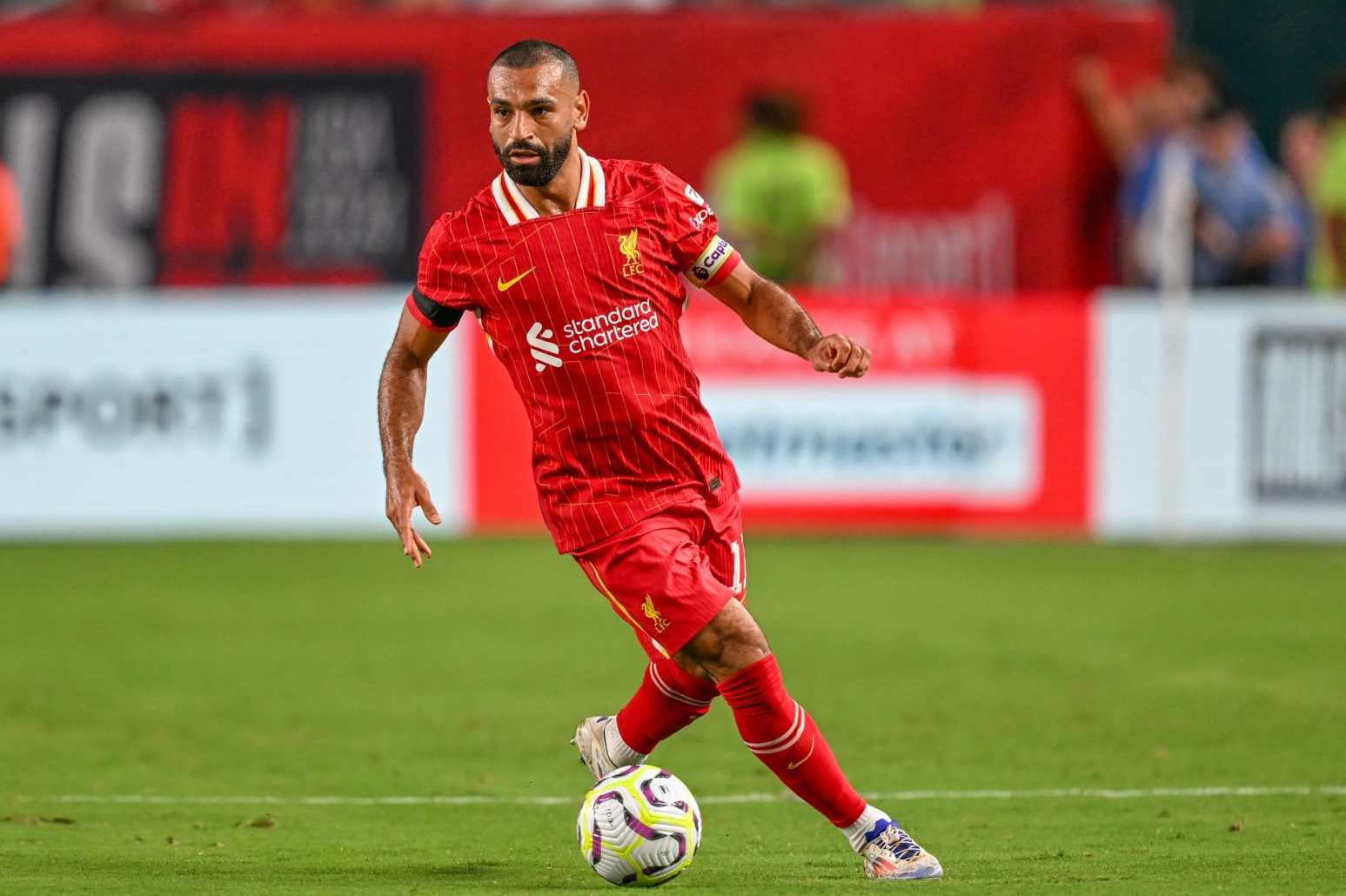 PHILADELPHIA, PA - JULY 31: Liverpool forward Mohamed Salah (11) looks to pass during the pre-season friendly between Arsenal and Liverpool on July 31st, 2024 at Lincoln Financial Field in Philadelphia, PA. (Photo by Terence Lewis/Icon Sportswire via Getty Images)