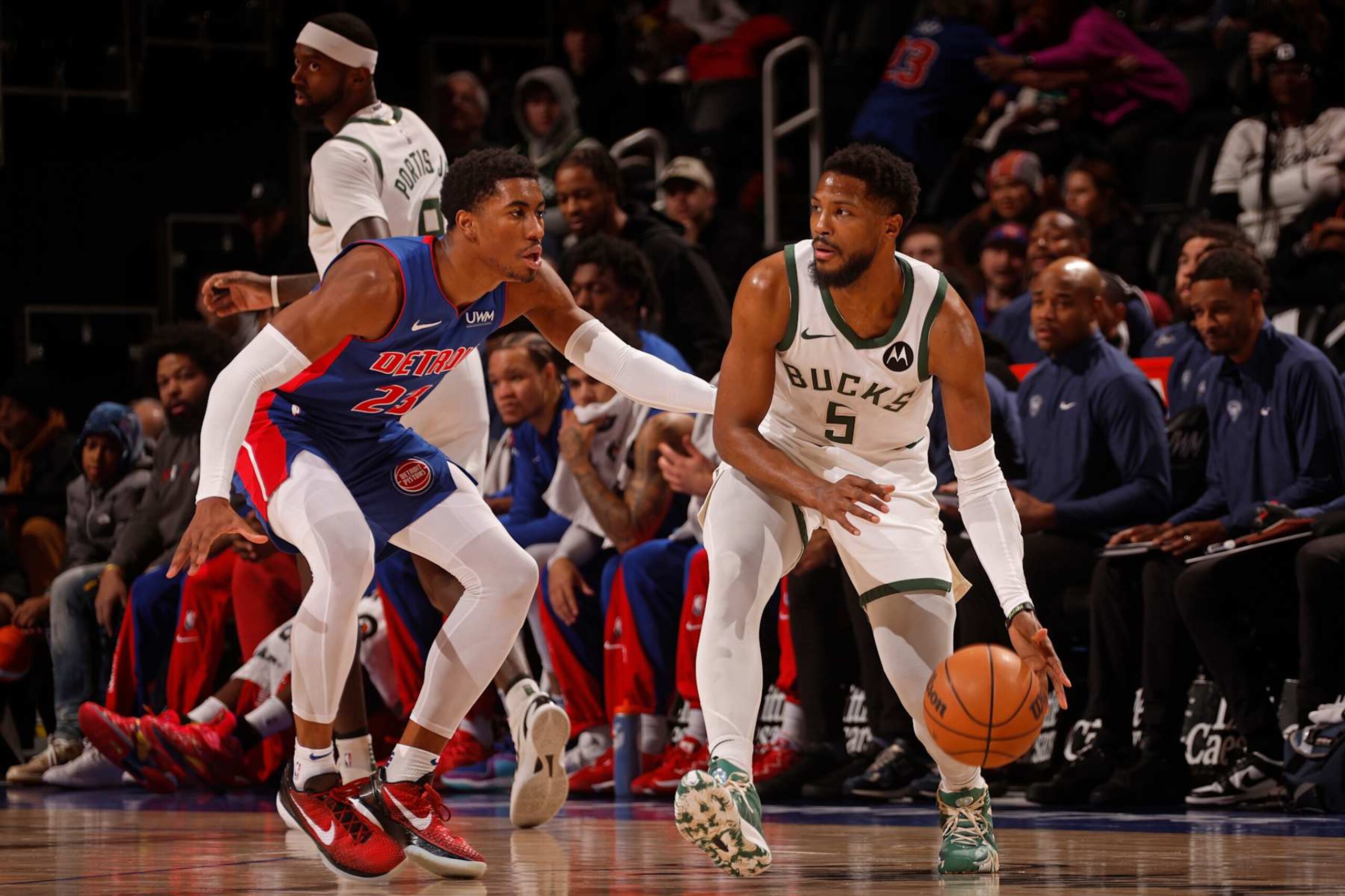 DETROIT, MI - JANUARY 20: Malik Beasley #5 of the Milwaukee Bucks looks on during the game against the Detroit Pistons on January 20, 2024 at Little Caesars Arena in Detroit, Michigan. NOTE TO USER: User expressly acknowledges and agrees that, by downloading and/or using this photograph, User is consenting to the terms and conditions of the Getty Images License Agreement. Mandatory Copyright Notice: Copyright 2024 NBAE (Photo by Brian Sevald/NBAE via Getty Images) DETROIT, MI - JANUARY 20: Malik Beasley #5 of the Milwaukee Bucks looks on during the game against the Detroit Pistons on January 20, 2024 at Little Caesars Arena in Detroit, Michigan. NOTE TO USER: User expressly acknowledges and agrees that, by downloading and/or using this photograph, User is consenting to the terms and conditions of the Getty Images License Agreement. Mandatory Copyright Notice: Copyright 2024 NBAE (Photo by Brian Sevald/NBAE via Getty Images)