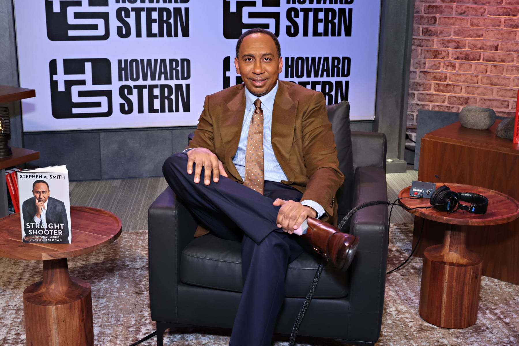 NEW YORK, NEW YORK - JANUARY 18: Stephen A. Smith visits SiriusXM's 'The Howard Stern Show' at SiriusXM Studios on January 18, 2023 in New York City. (Photo by Cindy Ord/Getty Images for SiriusXM)